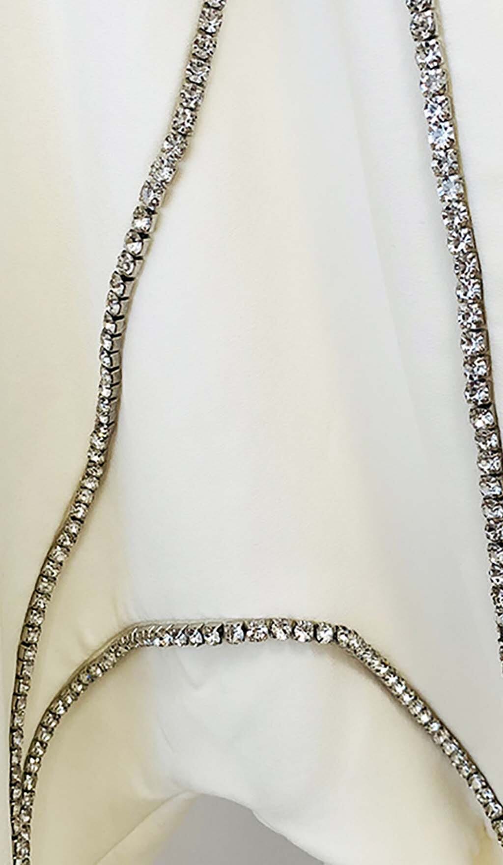 27fe35e9cfbff2b04efae2fe66058ff5.jpeg Fashionslee Women Wavy Strass Jacket Set In White