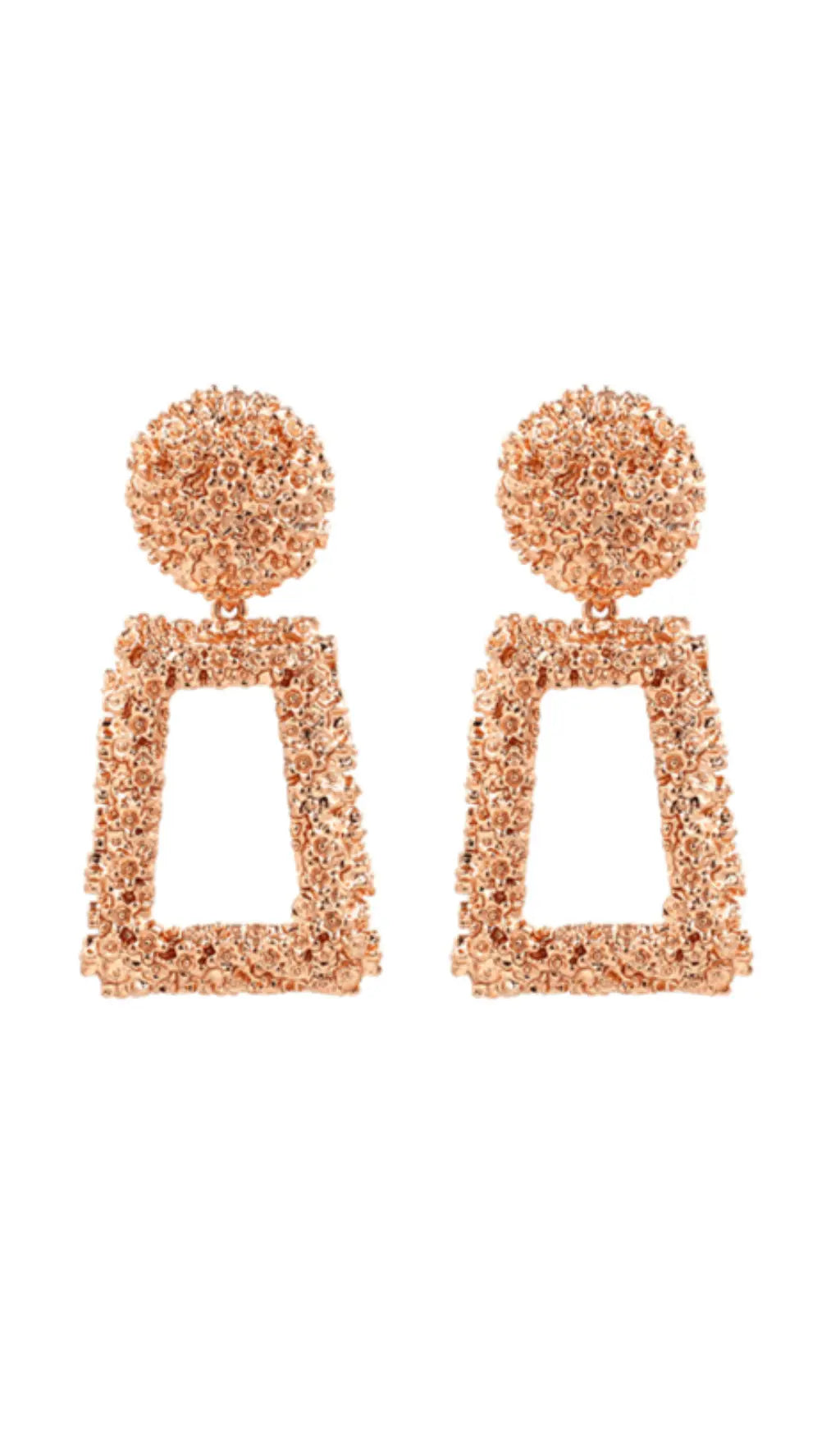 2cdbe8dba65d837ef0bf02ec8e37c6d8.jpeg Fashionslee Women Textured Door Knocker Plated Earrings