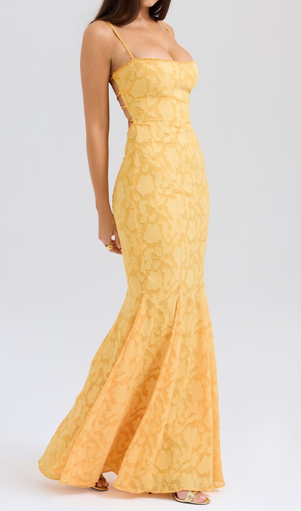 2d627bad6e88bbf5201271fb23ee428d.jpg Fashionslee Women Cili Yellow Lace-Up Fishtail Maxi Dress