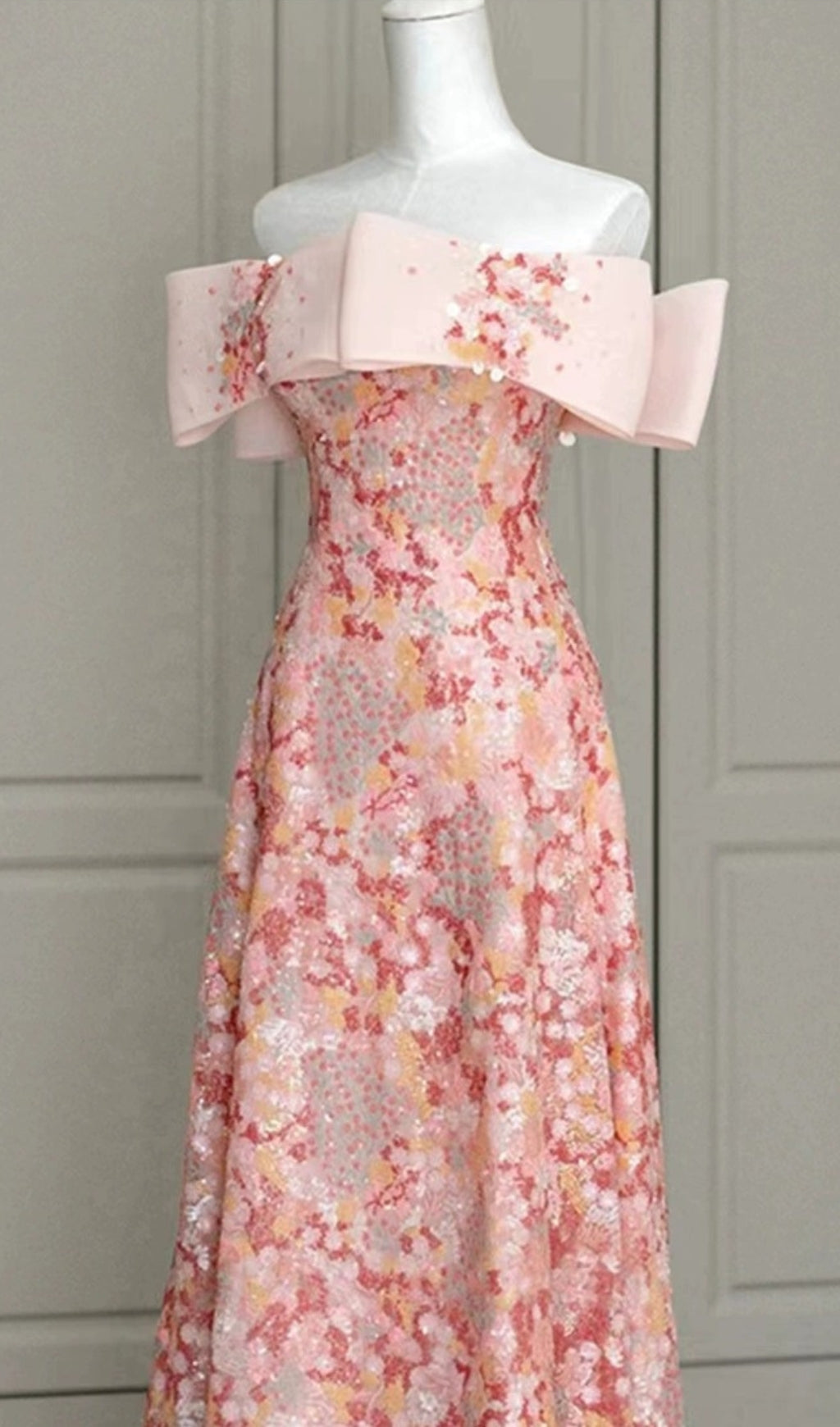 2fbaed4d4980e1eb12ab108b3036cfac.jpeg Fashionslee Women Strapless Floral A-Line Maxi Dress