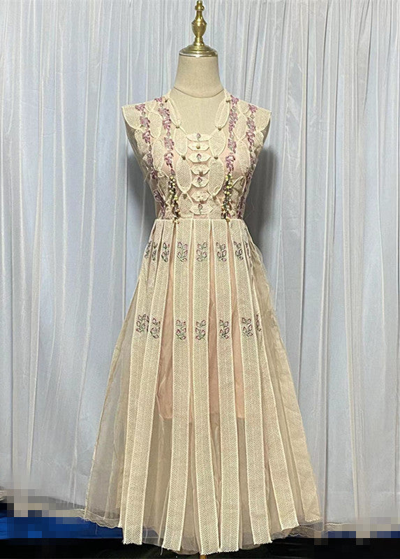 Fashionslee Women Arwyn Floral Embroidery Midi Dress