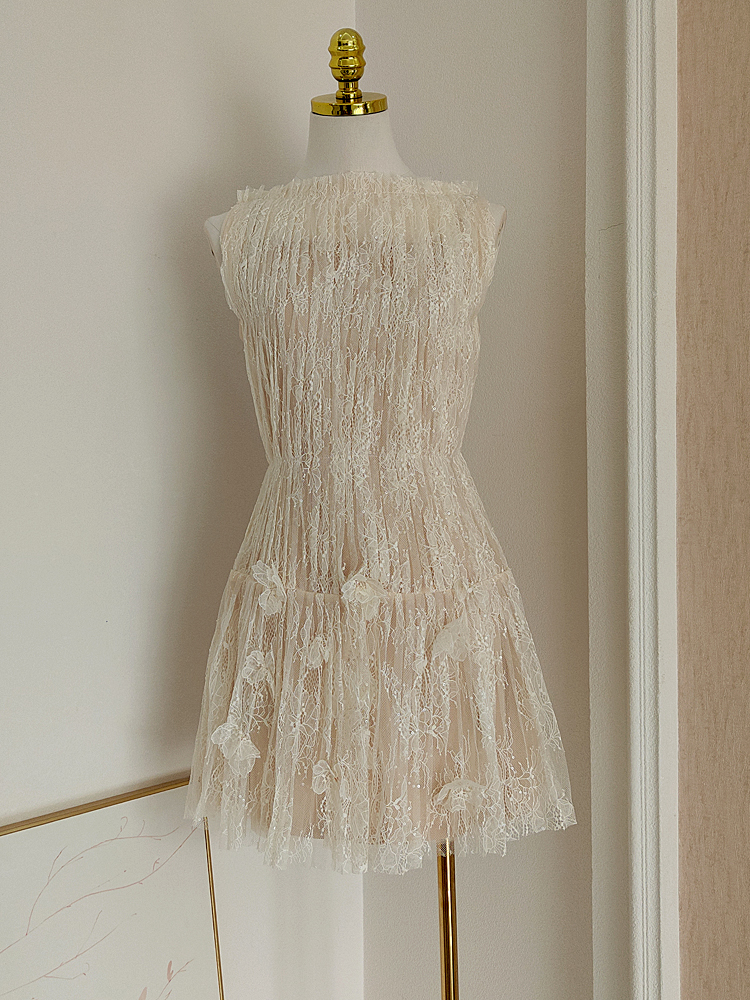 305674ce437c72dc777b9caf0d39a02d.jpg Fashionslee Women Darda Beige Flower Lace Mini Dress