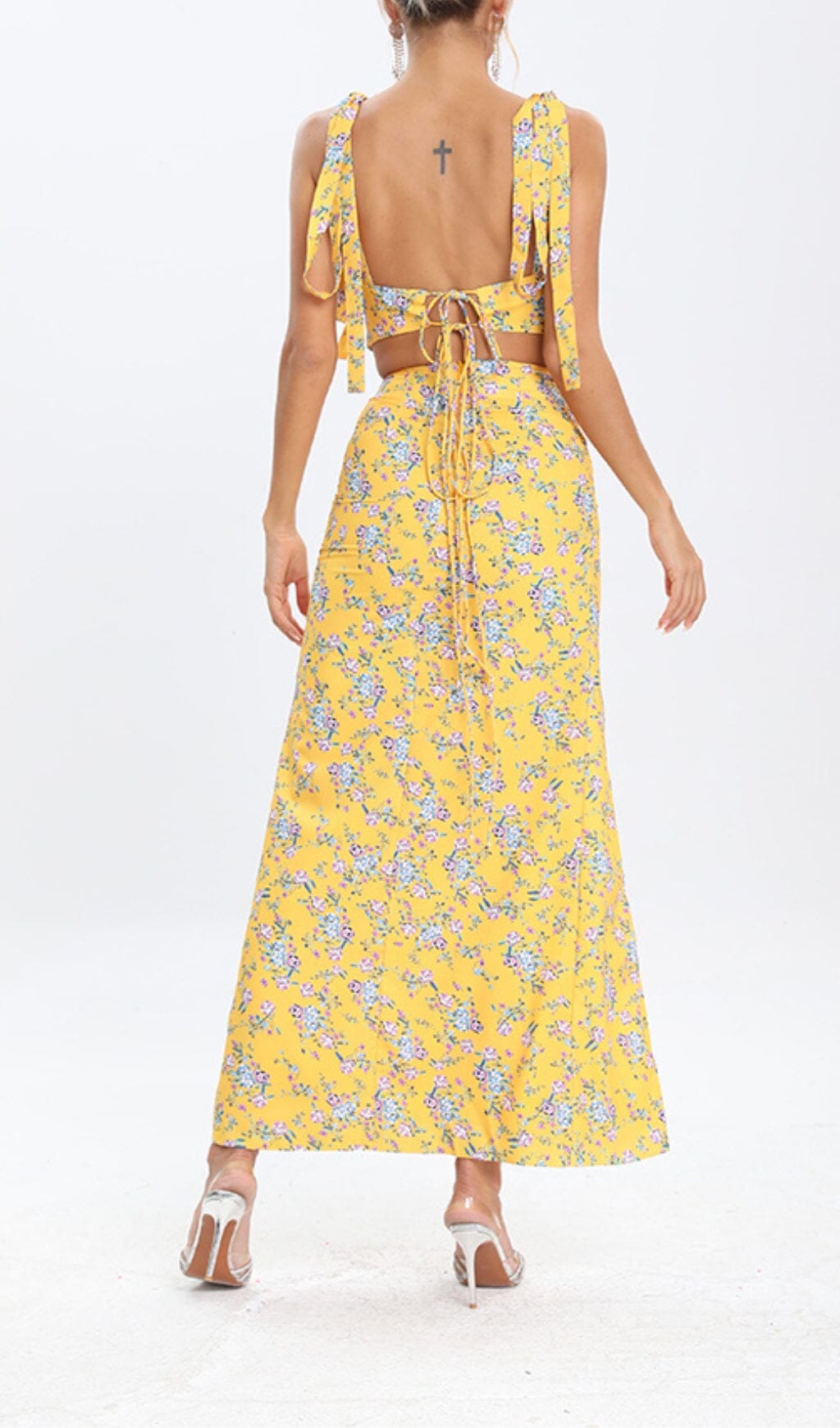Fashionslee Women Floral Design Two Piece Set In Yellow