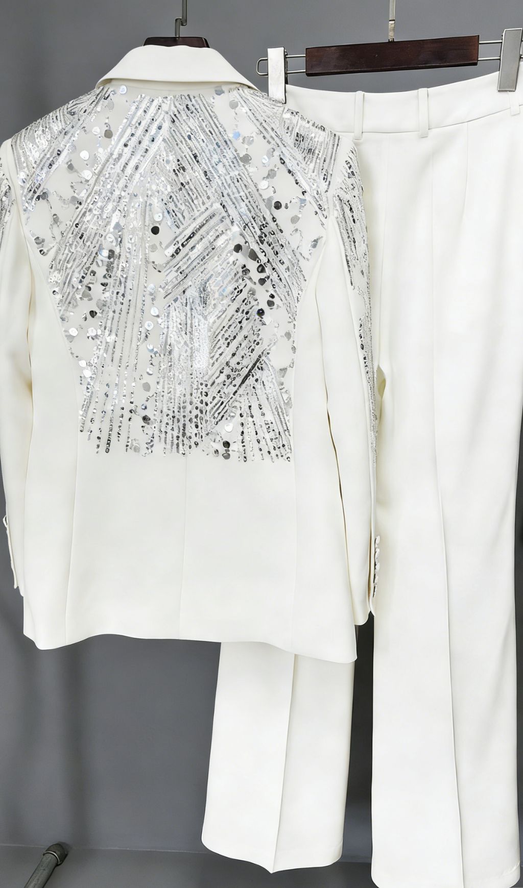 32fddb854032bb7cca717a4e4920809d.jpg Fashionslee Women Anush White Sequin Blazer