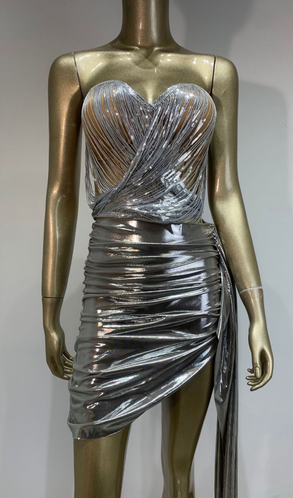 VIRAL SILVER CORSET TWO-PIECE SEQUIN SET - OWNCI VIRAL SILVER CORSET TWO-PIECE SEQUIN SET - OWNCI