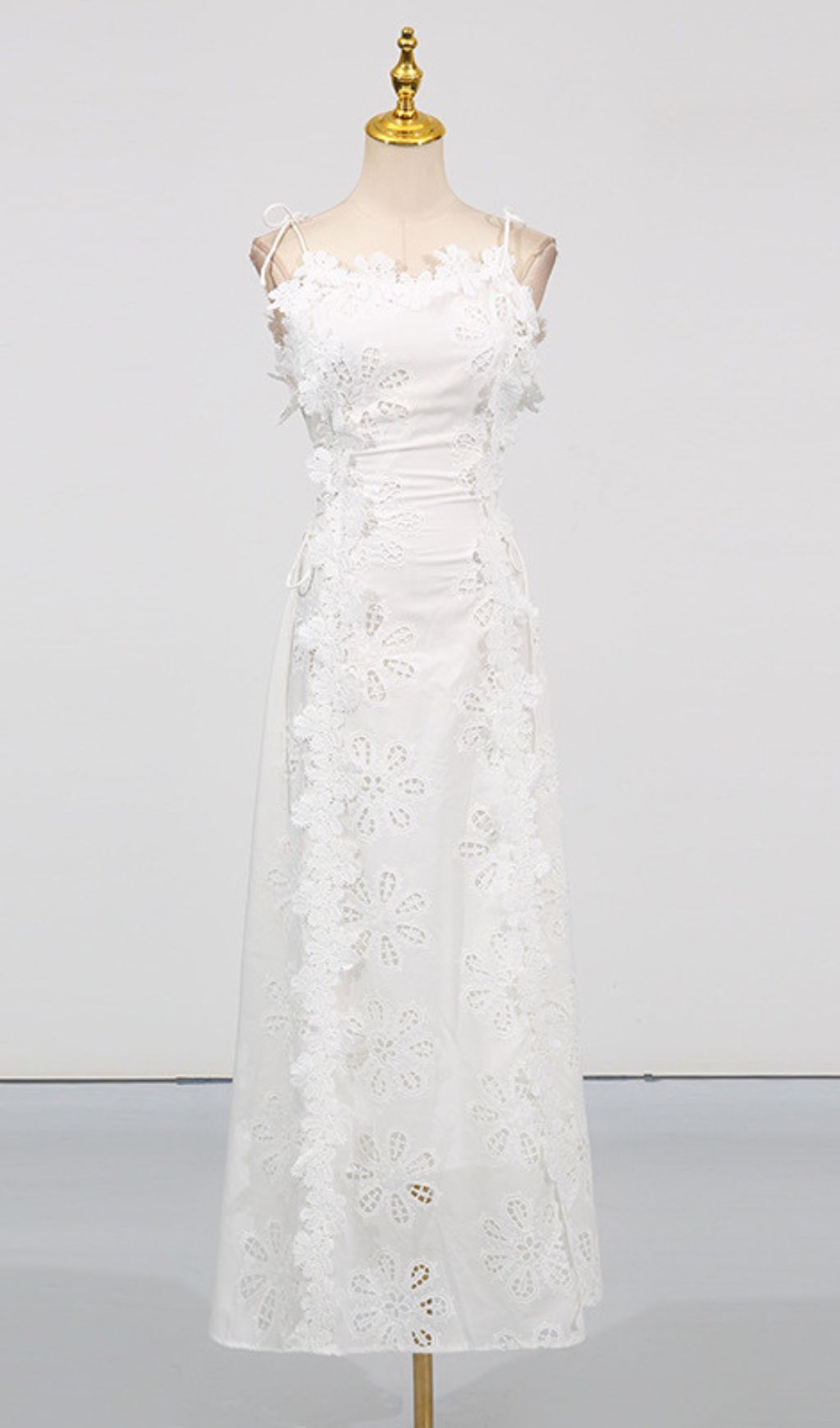 WHITE FLOWER EMBROIDERY MAXI DRESS – AESTHETIC - OWNCI WHITE FLOWER EMBROIDERY MAXI DRESS – AESTHETIC - OWNCI
