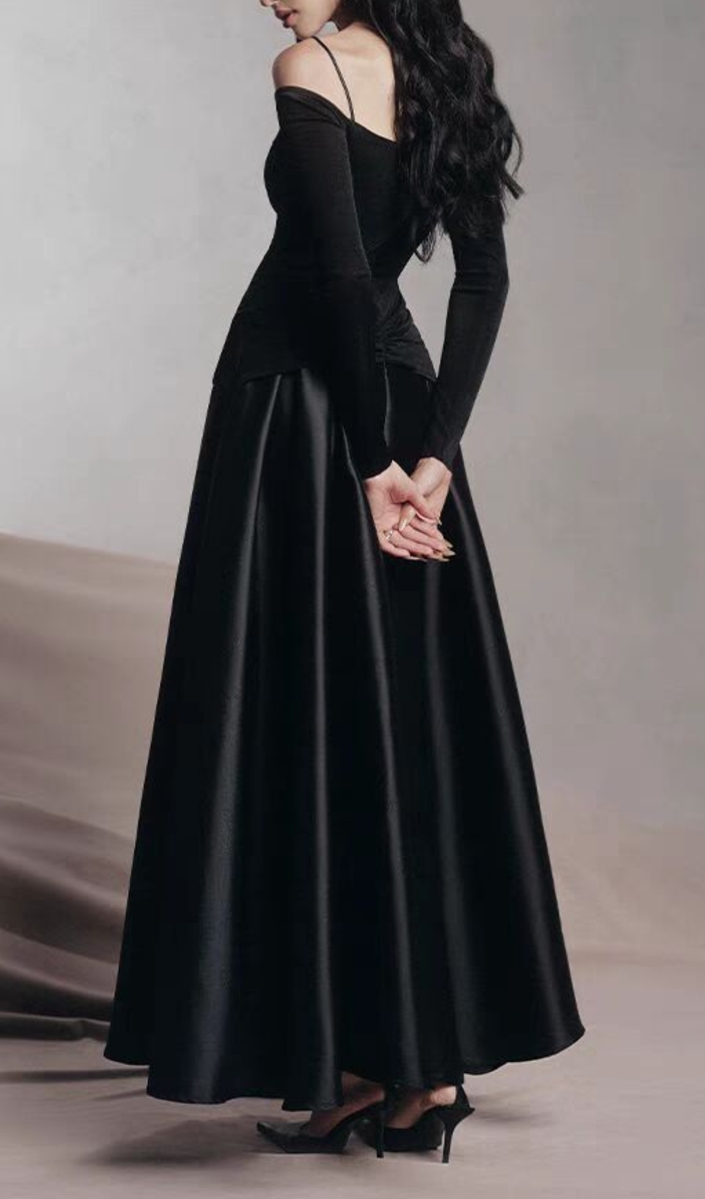 Fashionslee Women Cailin Long Sleeve Ruched Maxi Dress