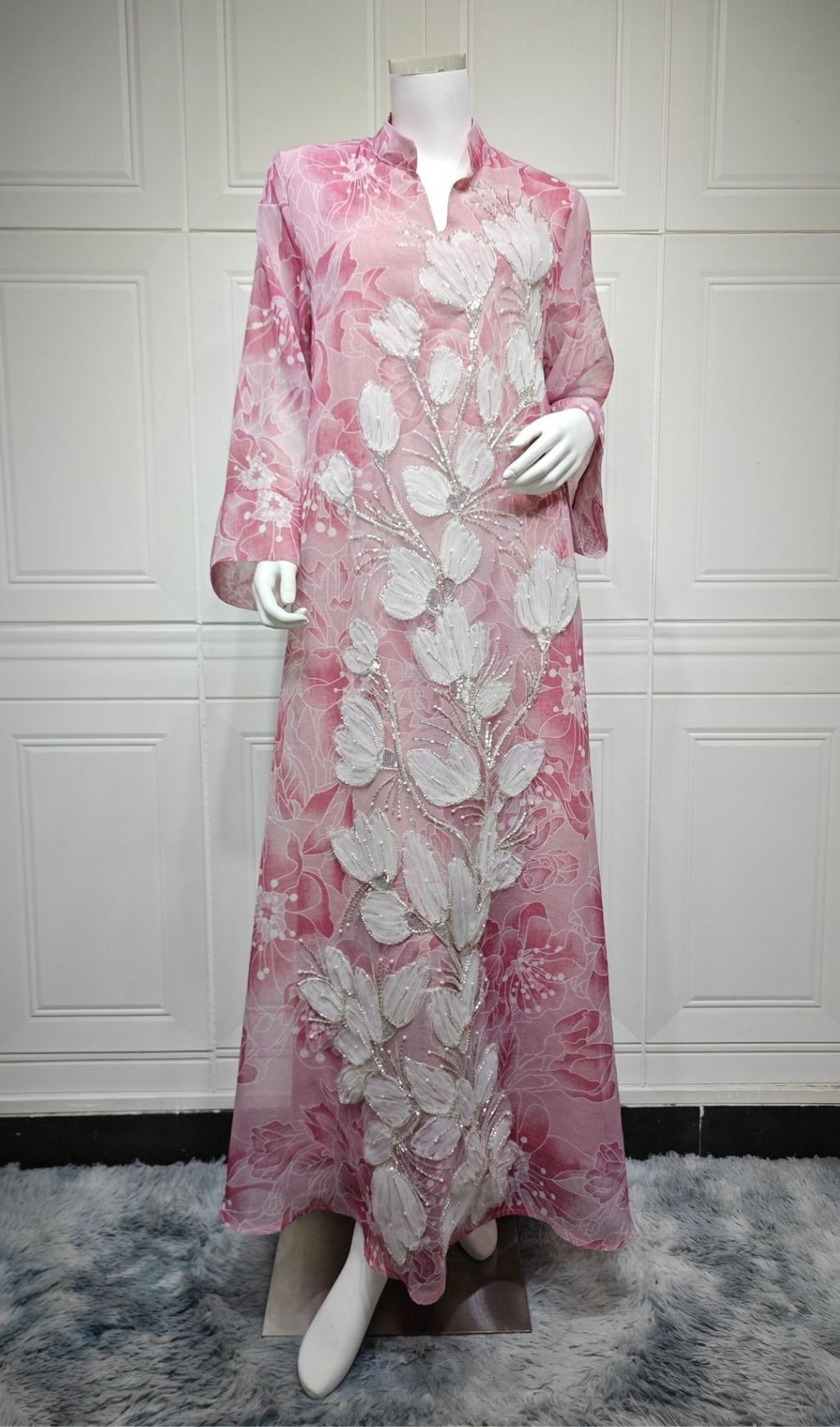 37b67322d90dff7ac7c5babee8aac90d.jpg Fashionslee Women Kona Floral Sequin Embellished Maxi Dress