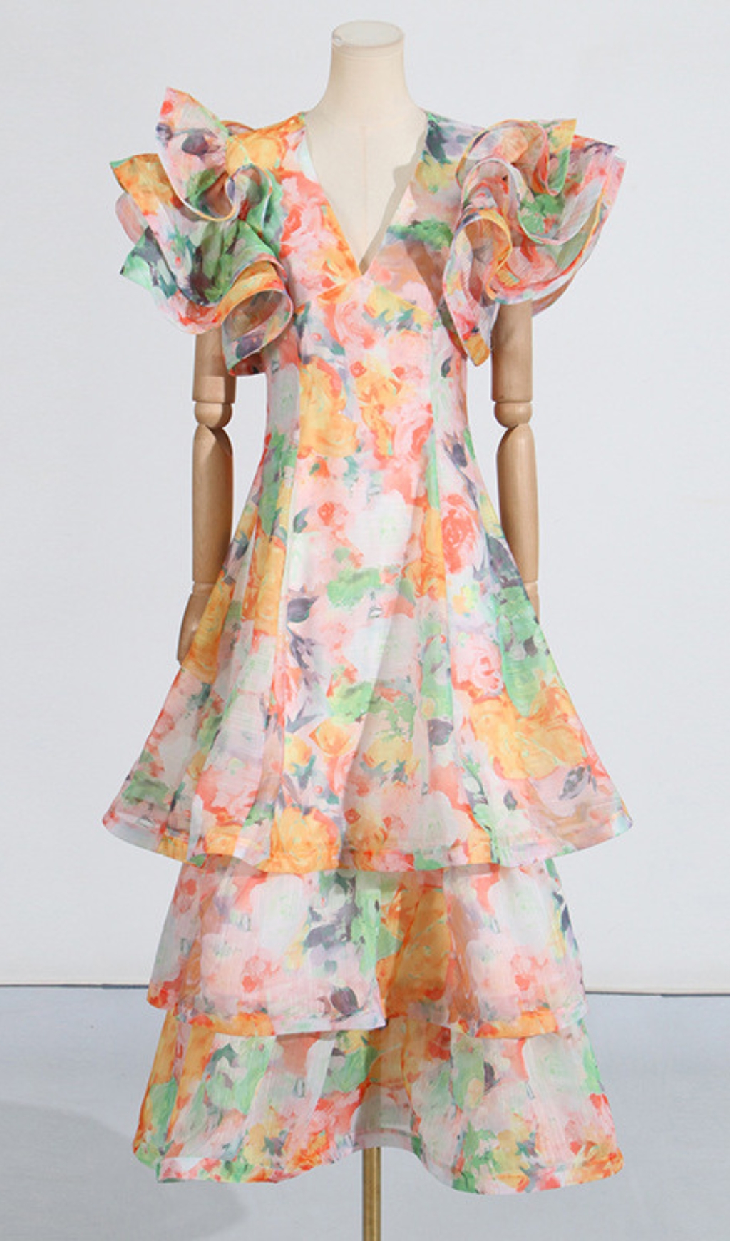 380f1145c436cbdc434ba441c86f3e2e.jpg Fashionslee Women Élodie Floral-Print Ruffled Gown