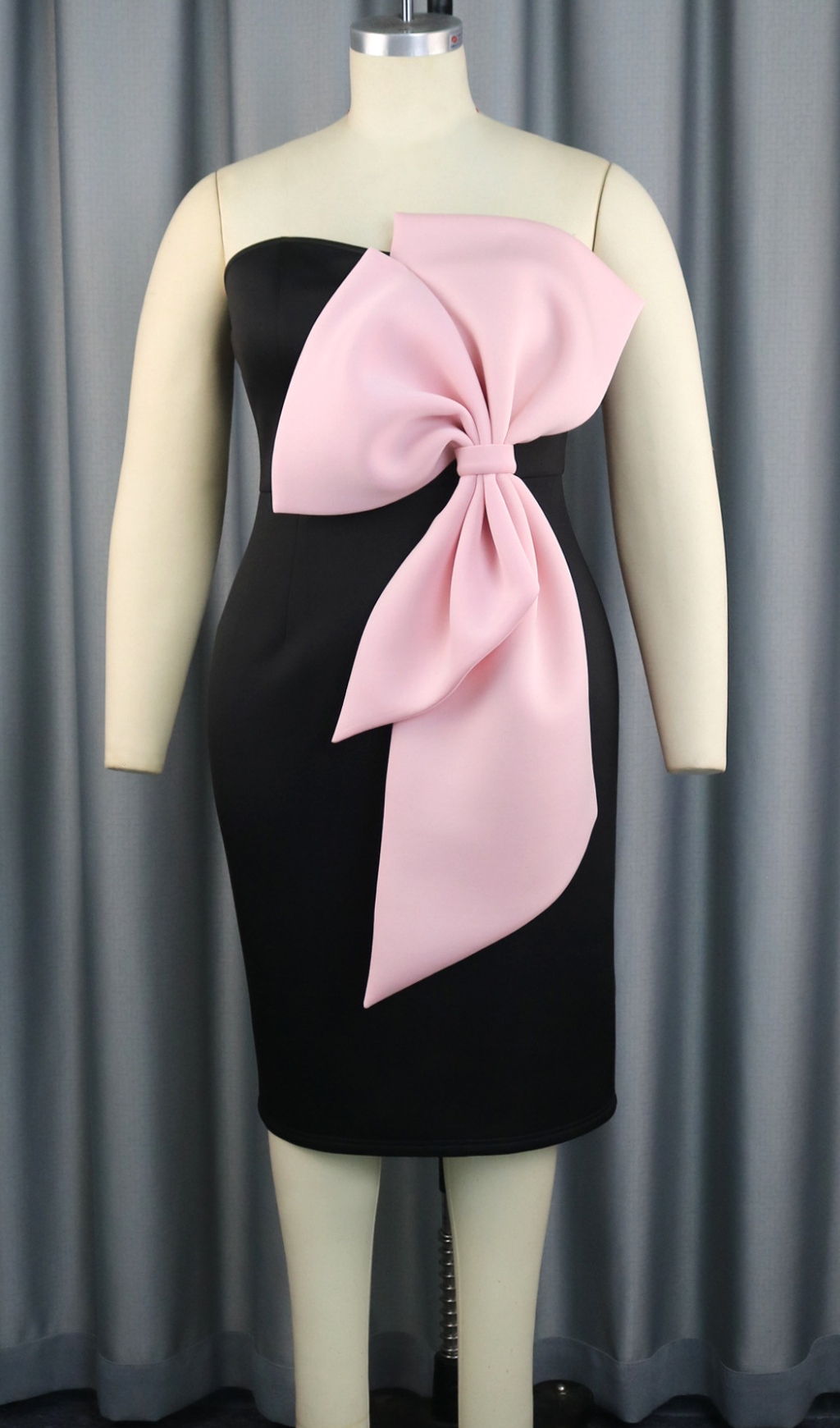 38df45ba502ee805dc06cddde2b36458.jpg Fashionslee Women Bachue Black Bow Strapless Midi Dress