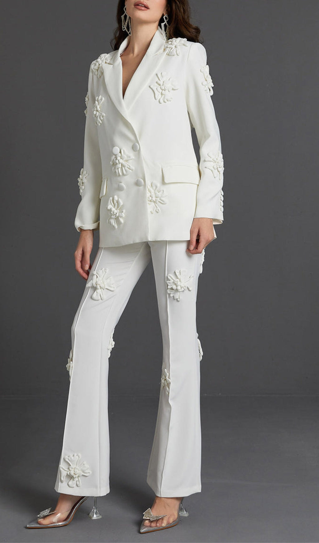 Fashionslee Women Acedia White Stereo Flower Mid-Rise Pants