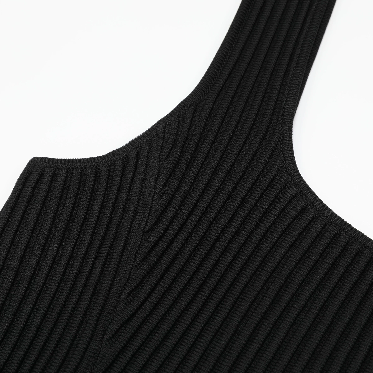 3b1804fe05f715a42634c3b26dfbbf9a.webp Fashionslee Women Kimiye Black Sleeveless Knit Mini Dress