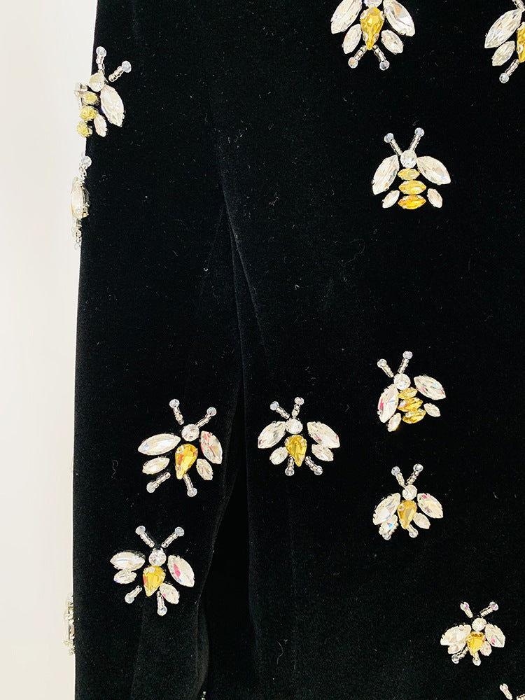 3b1ebfafcb2286519bdd8512cfa99fa1.jpeg Fashionslee Women Black Velvet Blazer Jacket With Rhinestone Bees