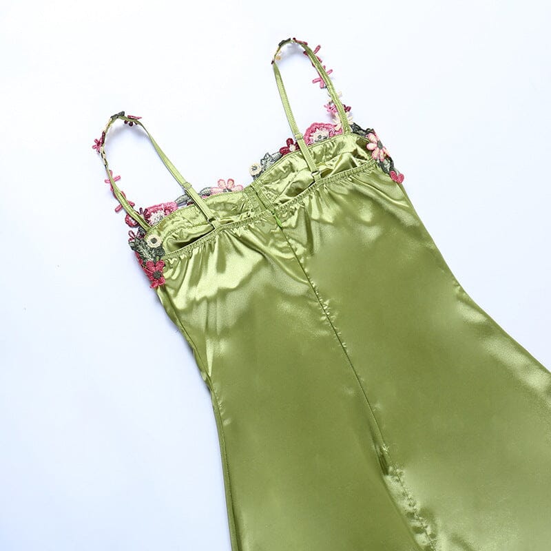3b6b55790fd5cb90a41f721e0a9148b9.jpeg Fashionslee Women Floral Strap Satin Dress