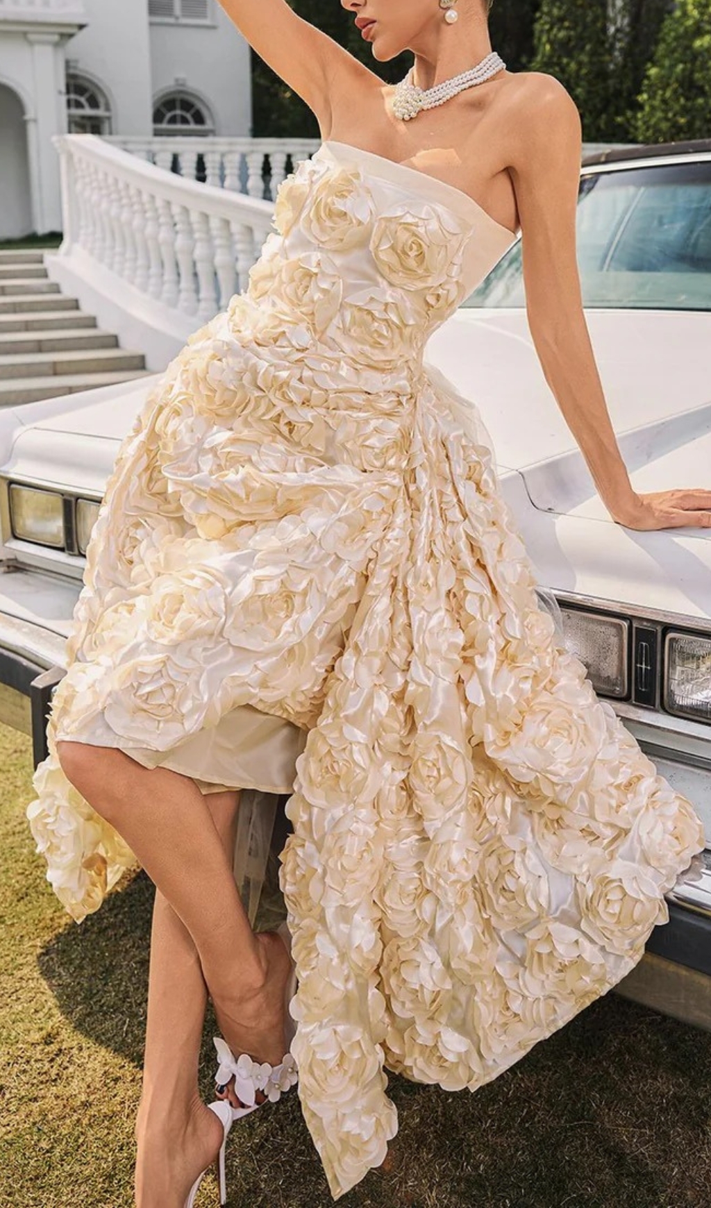 Fashionslee Women Nyviera Strapless Flower Midi Dress