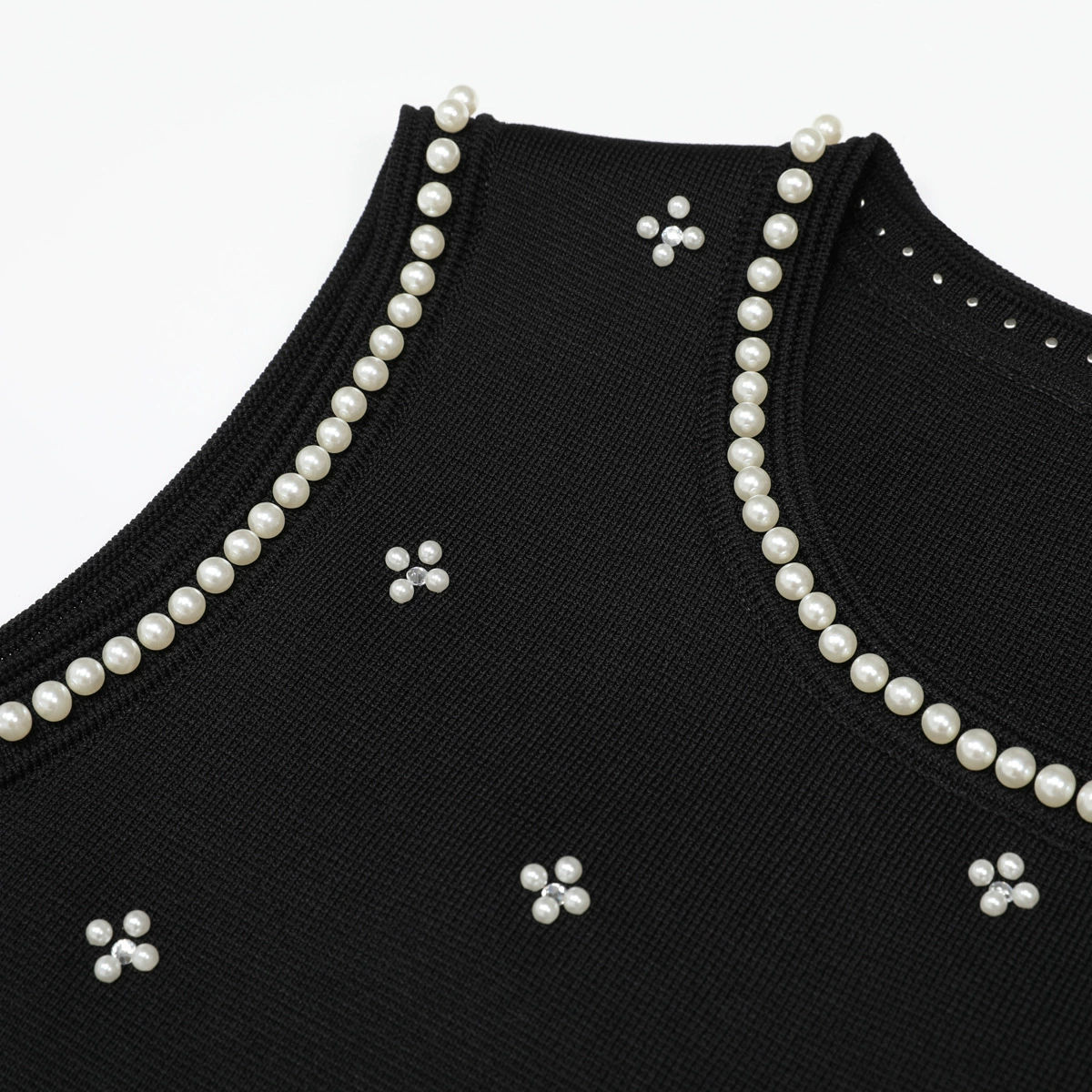 3f96fd6f9f7e3b606ca172cc82990c1b.webp Fashionslee Women Kimberley Black Beaded Knit Midi Dress