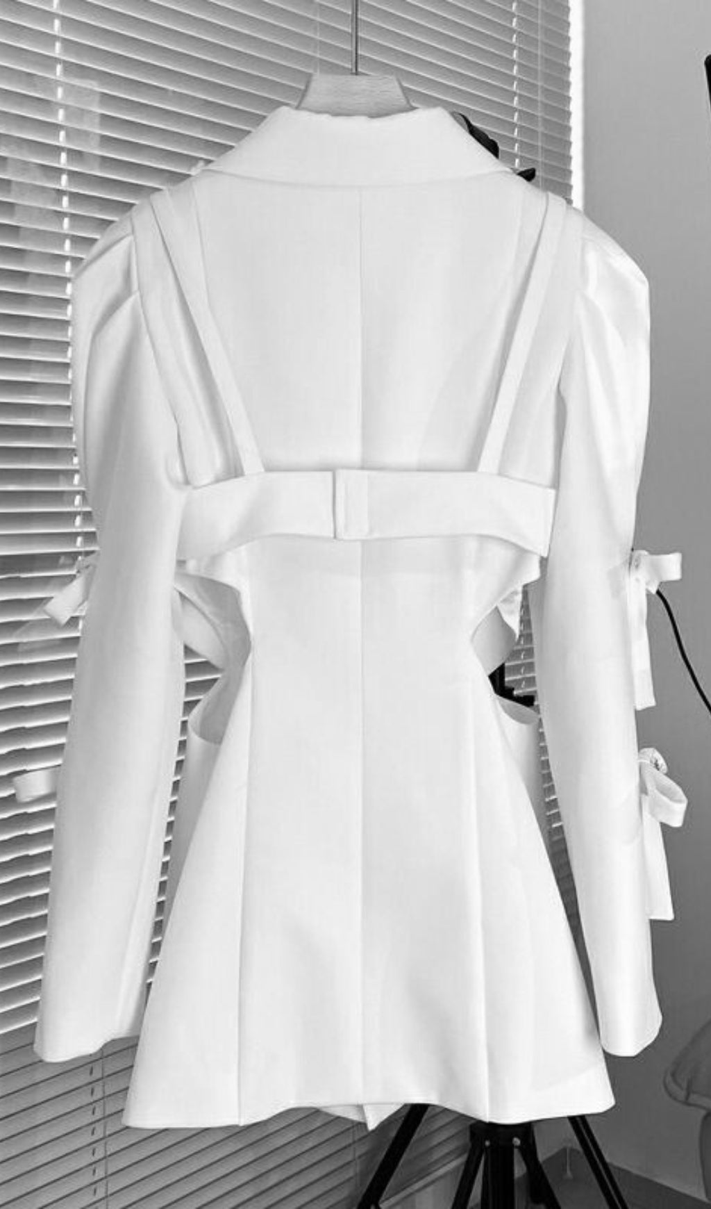 Fashionslee Women White Bow Waist Suit Dress