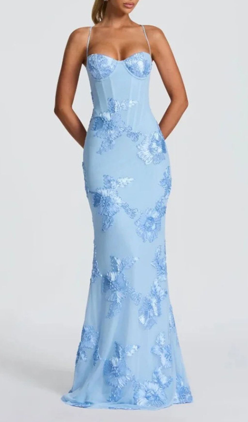 Fashionslee Women Jaleh Blue Floral Backless Maxi Dress