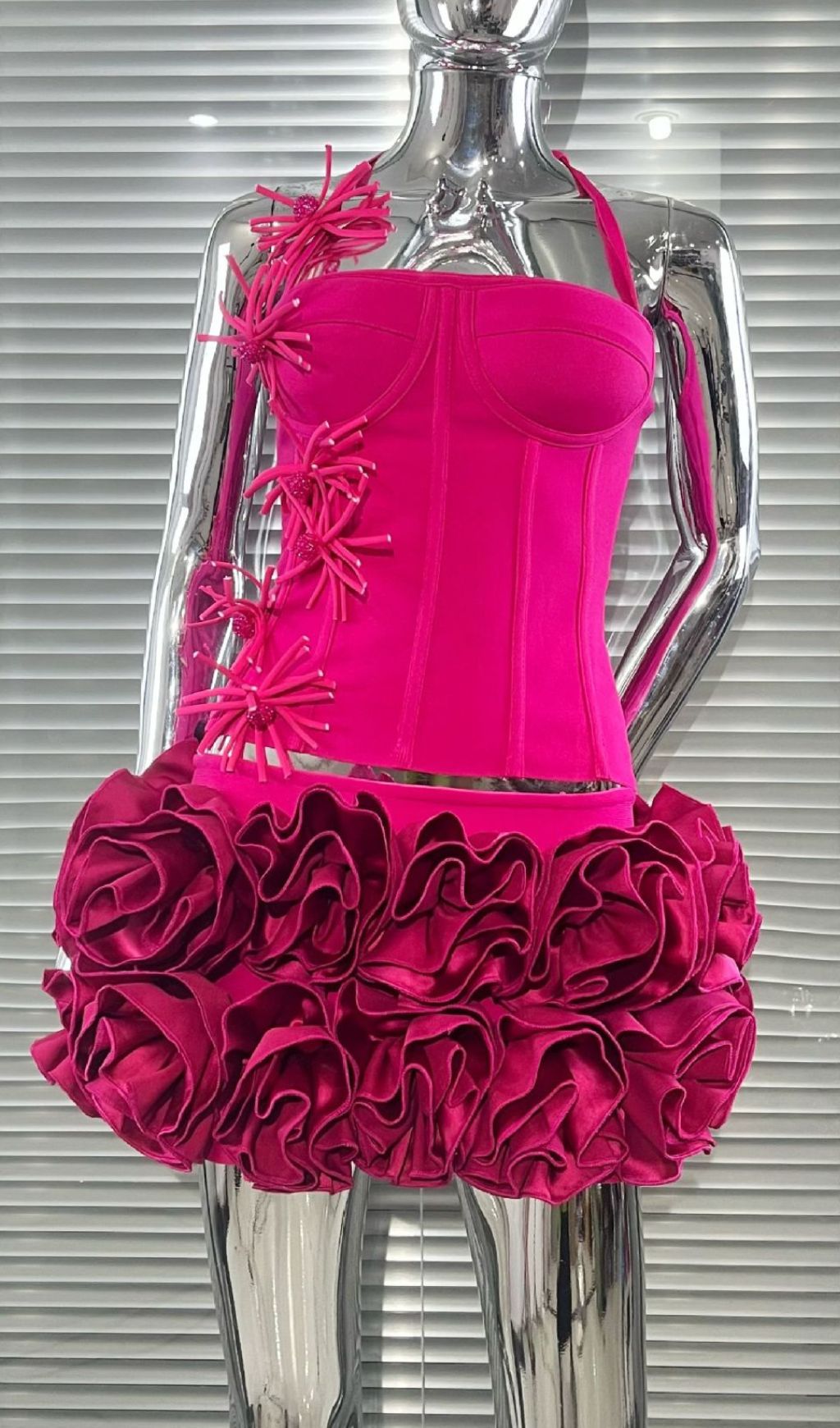 4140315567cc217e3d5adc93a02caafa.jpg Fashionslee Women Joslyn Flower Bandage Two-Piece Set