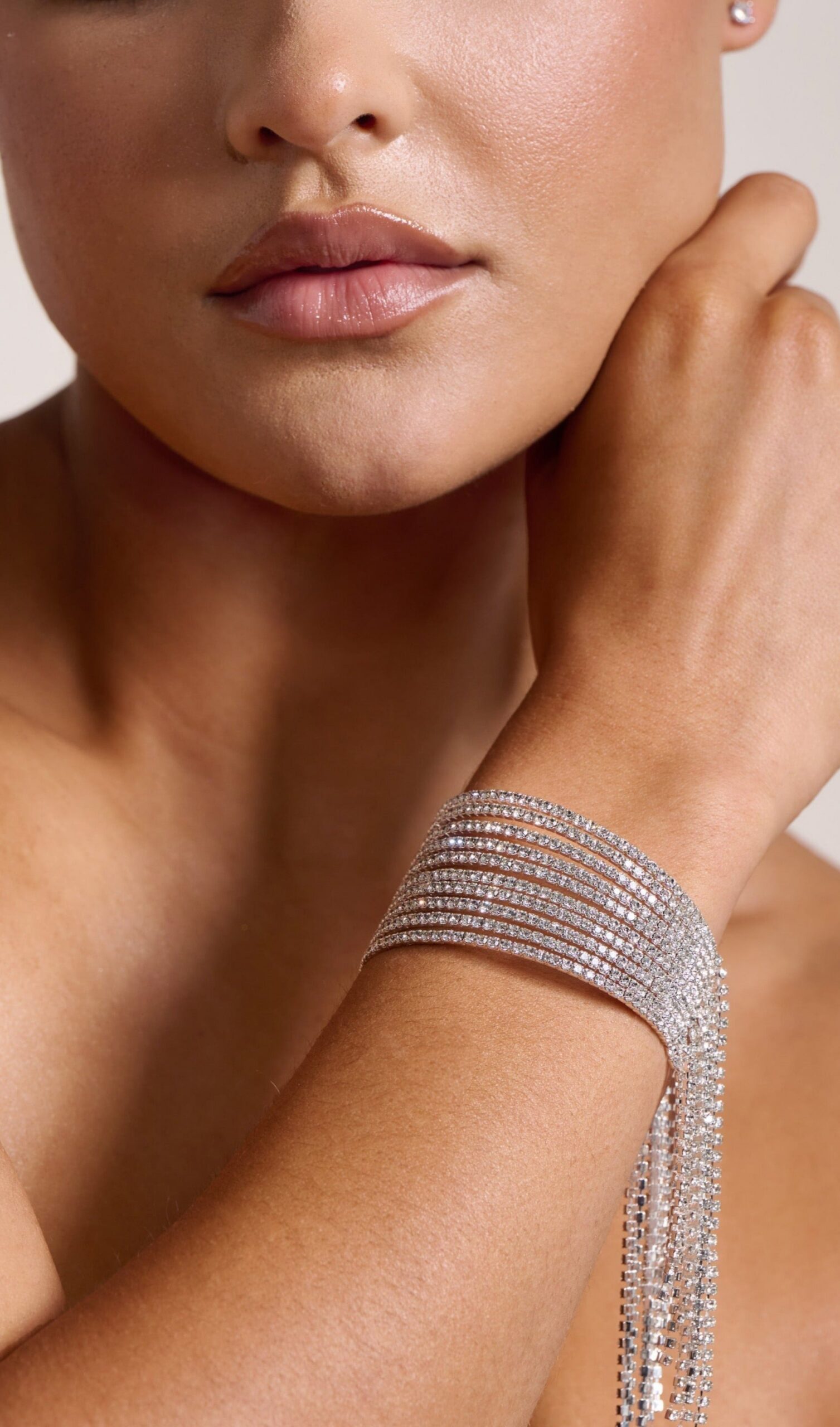 Fashionslee Women Silver Diamante Tassel Cuff Bracelet