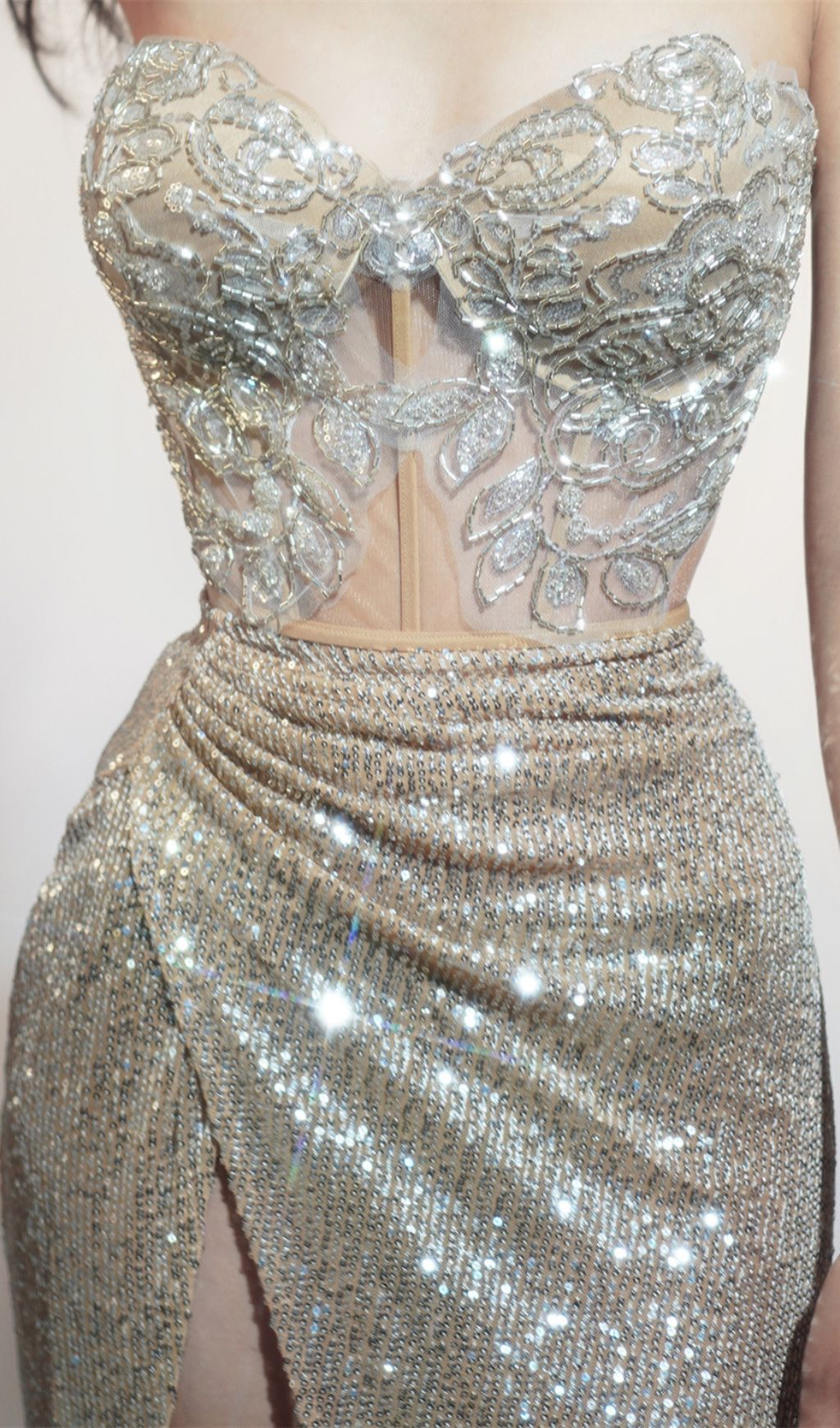 4384026a84fb3ef1750087009ce88ef8.jpg Fashionslee Women Hazan Sequin Corset Two-Piece Set