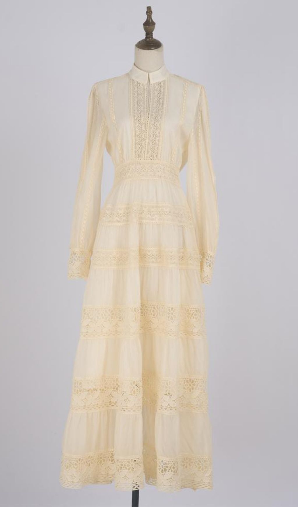 APRICOT MUST-HAVE LONG SLEEVE MAXI DRESS - OWNCI APRICOT MUST-HAVE LONG SLEEVE MAXI DRESS - OWNCI