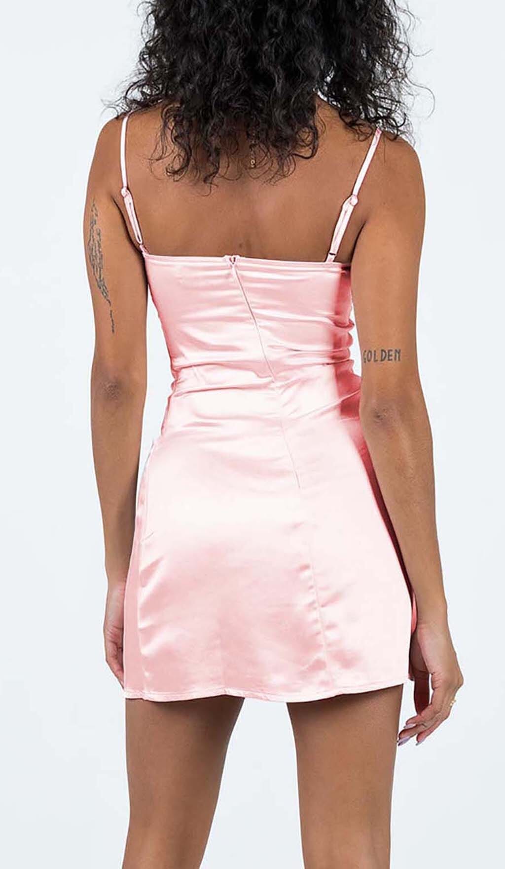 4525f27dde19187b9767ef64fb320eb2.jpeg Fashionslee Women Floral Strap Satin Dress
