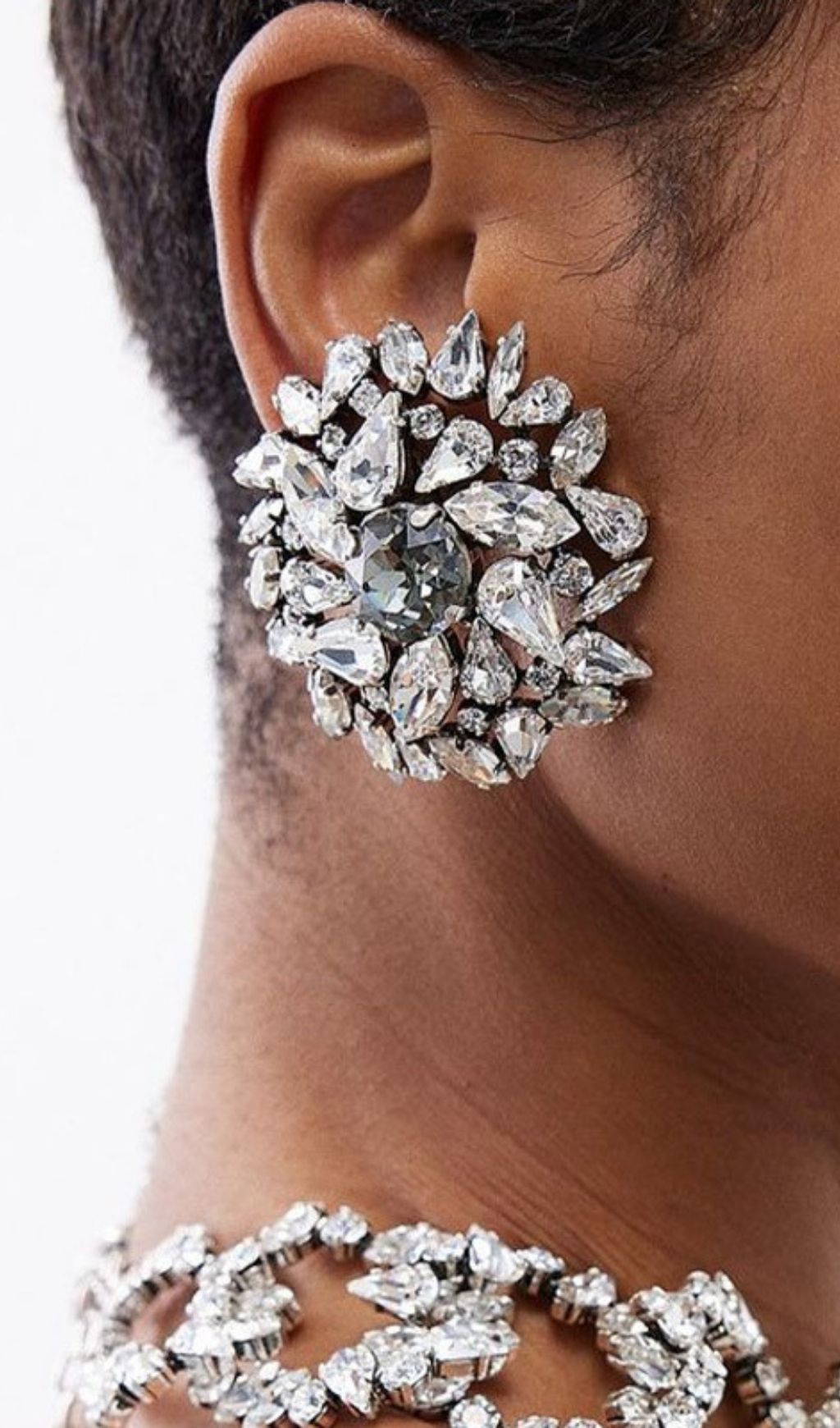Fashionslee Women Lysander Circle Rhinestone Earrings