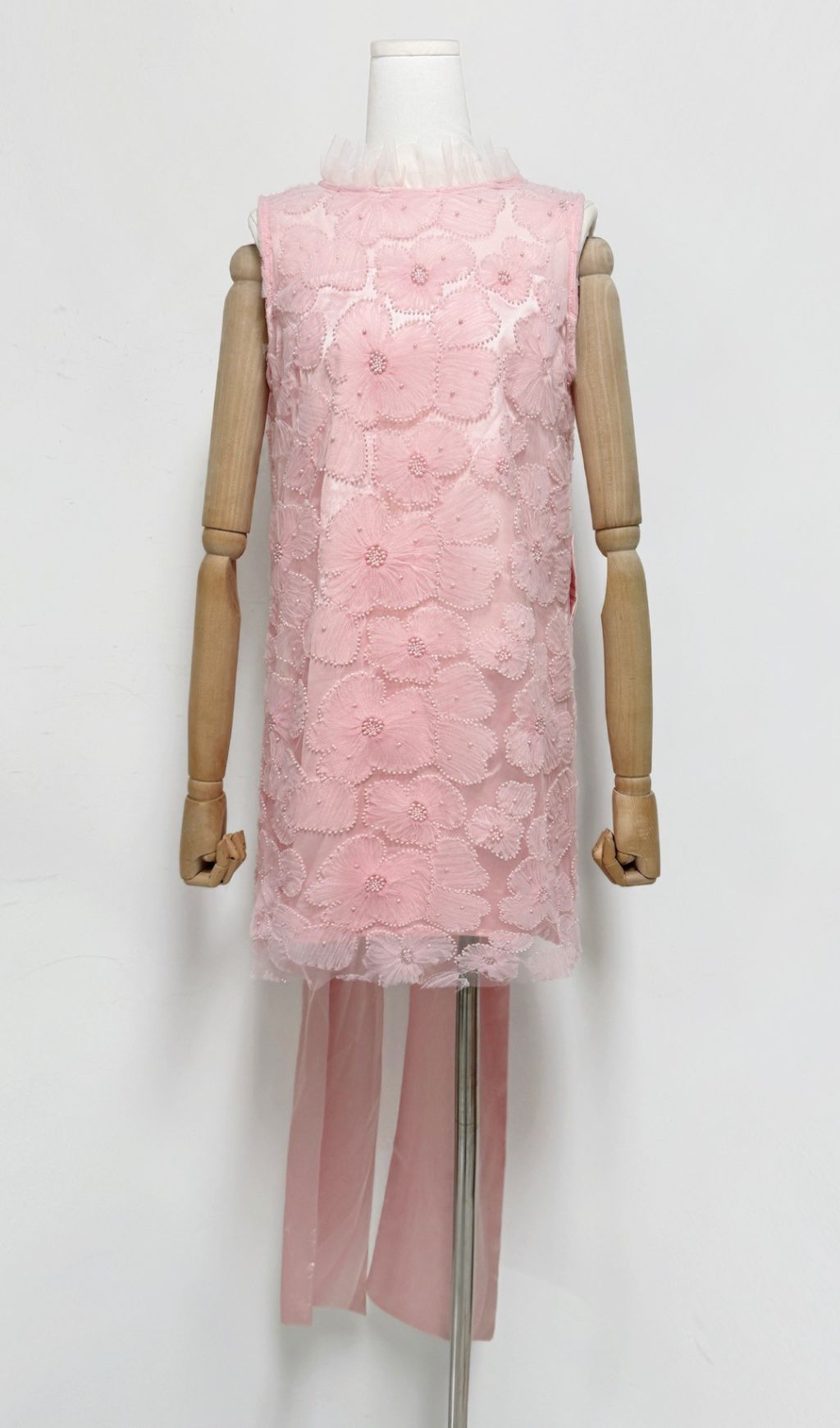 45a907f1993434447d3f93172653e567.jpg Fashionslee Women Gaby Flower Beaded Bow Mini Dress