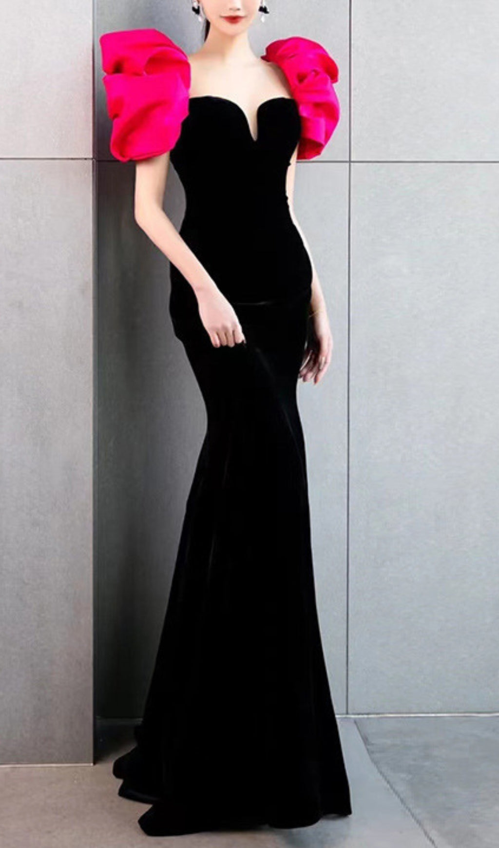 45be53381c0bf1f9ee43215891e5a60a.jpeg Fashionslee Women Red Puff Sleeve Black Maxi Dress