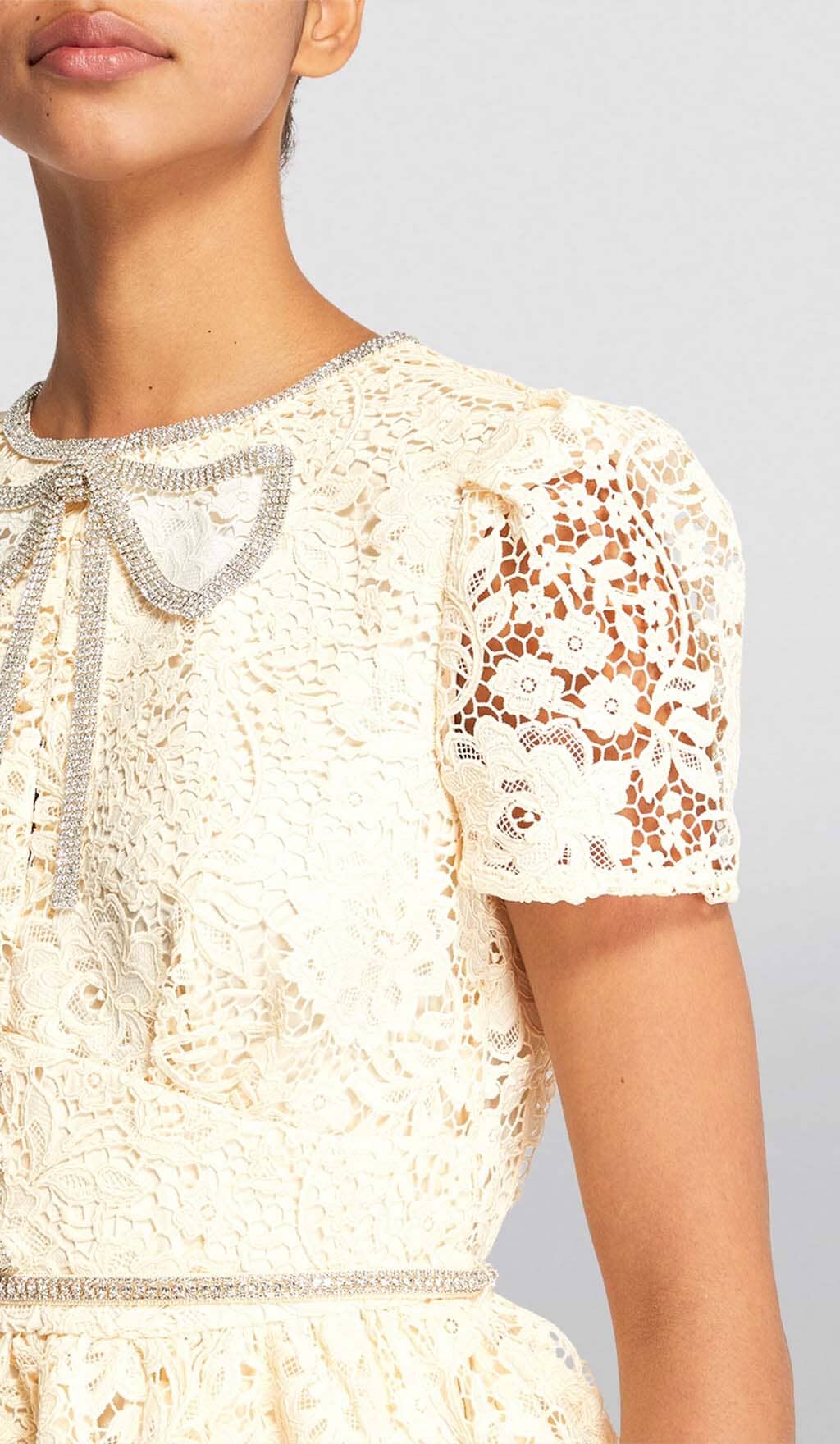 460e9883eb62f238623c76fa7e0172d6.jpeg Fashionslee Women Lace Bow Mini Dress In White