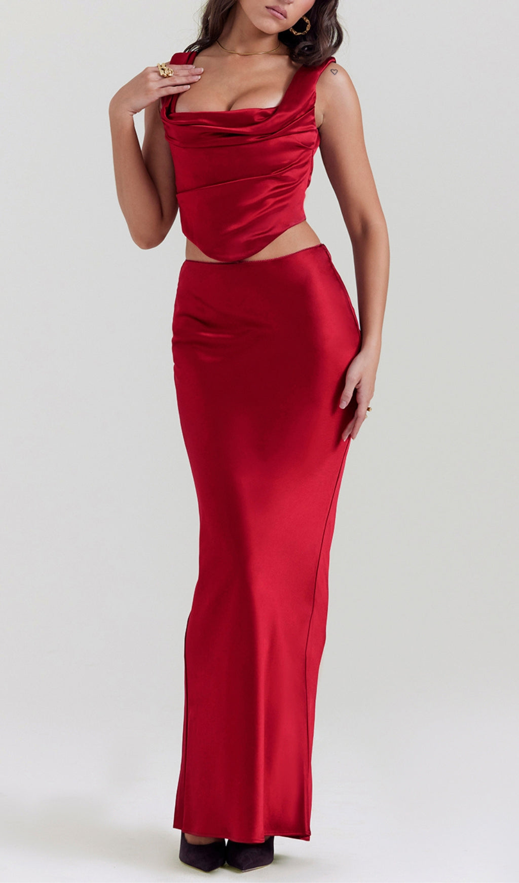 464aa1a4edd6c84097eea716864917a8.jpeg Fashionslee Women Satin Ruched Two Pieces Set In Red