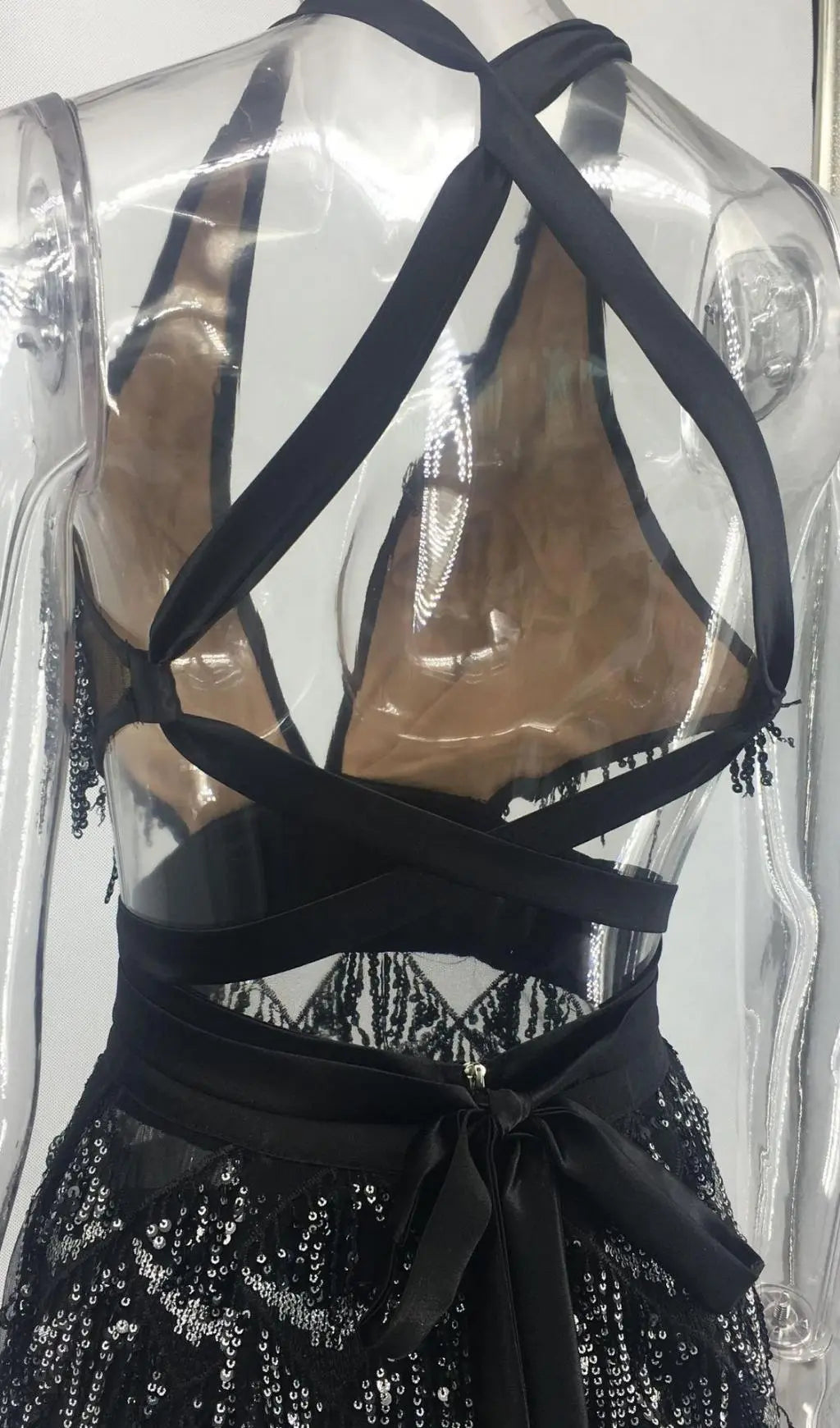 46e3e2999538693bee7ded7a860f9414.jpeg Fashionslee Women Black Sequin Backless Mini Dress