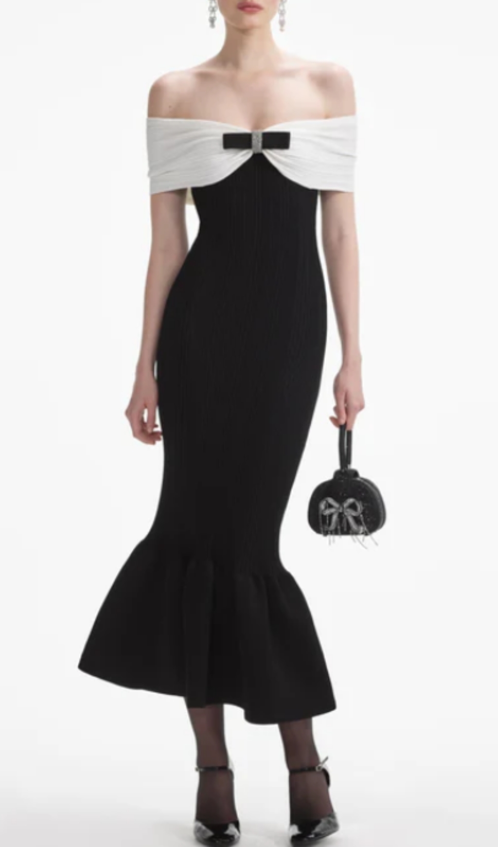 Fashionslee Women Brial Black Ribbed Fluted Midi Dress