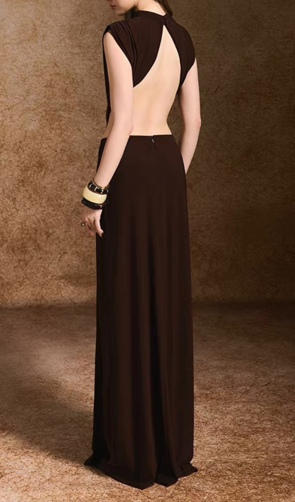 47cb9cbb29420521e2f92943b799b338.png Fashionslee Women Hanna Coffee Backless Two-Piece Set