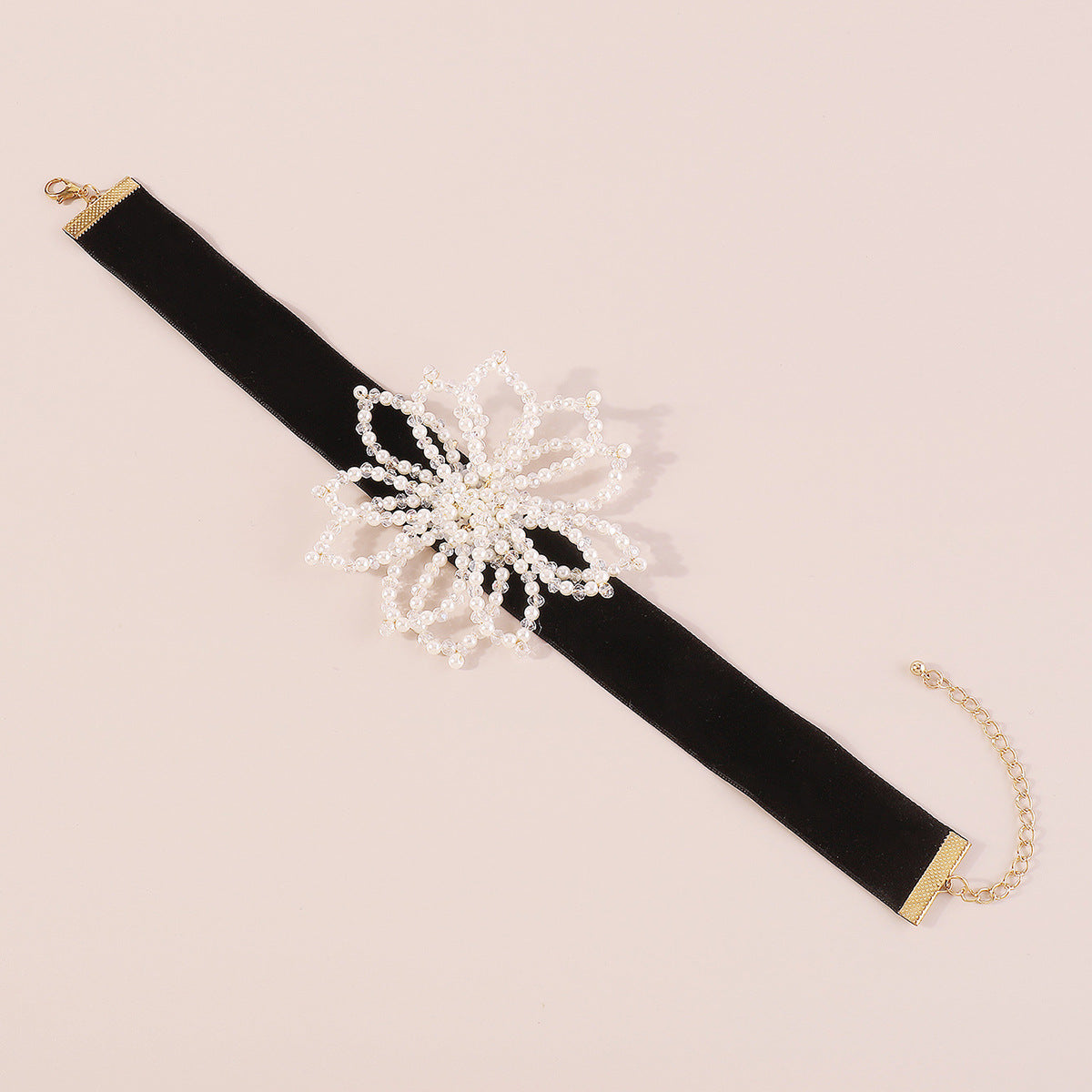 4a42c8bebc26835a6a827663b11d7c72.jpeg Fashionslee Women Exaggerated Pearl Floral Choker