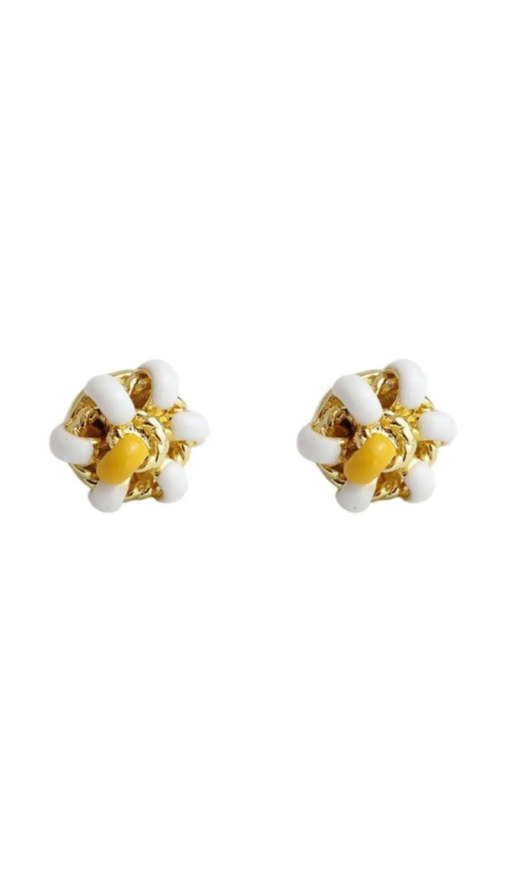 Fashionslee Women 18K Gold Enamel Flower Ear Studs - White