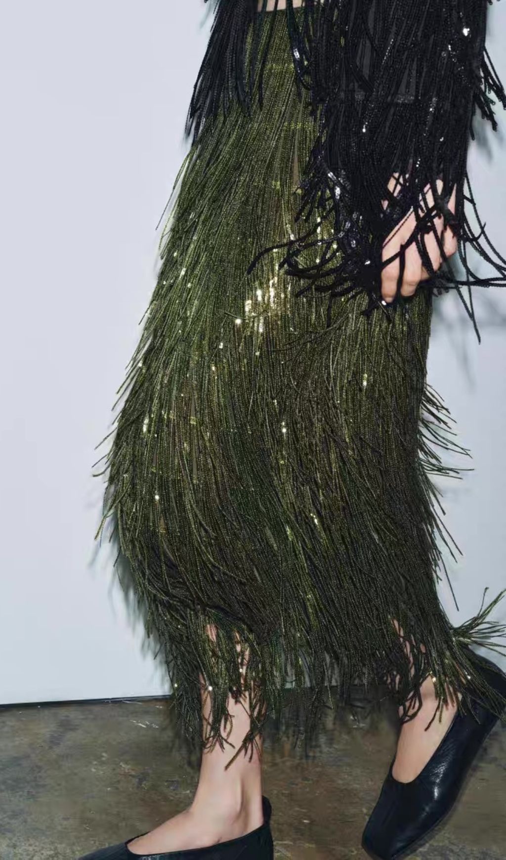 VINTAGE GREEN BEADED TASSEL MIDI SKIRT - OWNCI VINTAGE GREEN BEADED TASSEL MIDI SKIRT - OWNCI