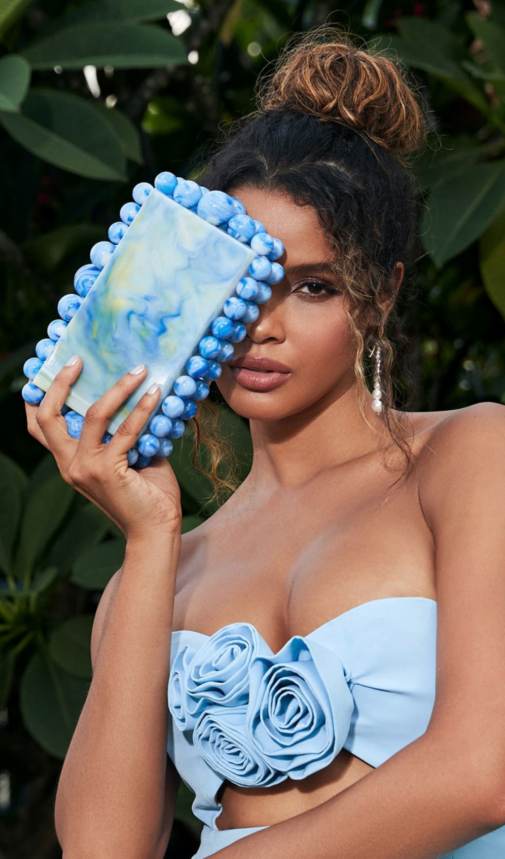 Fashionslee Women Acrylic Beaded Clutch In Blue