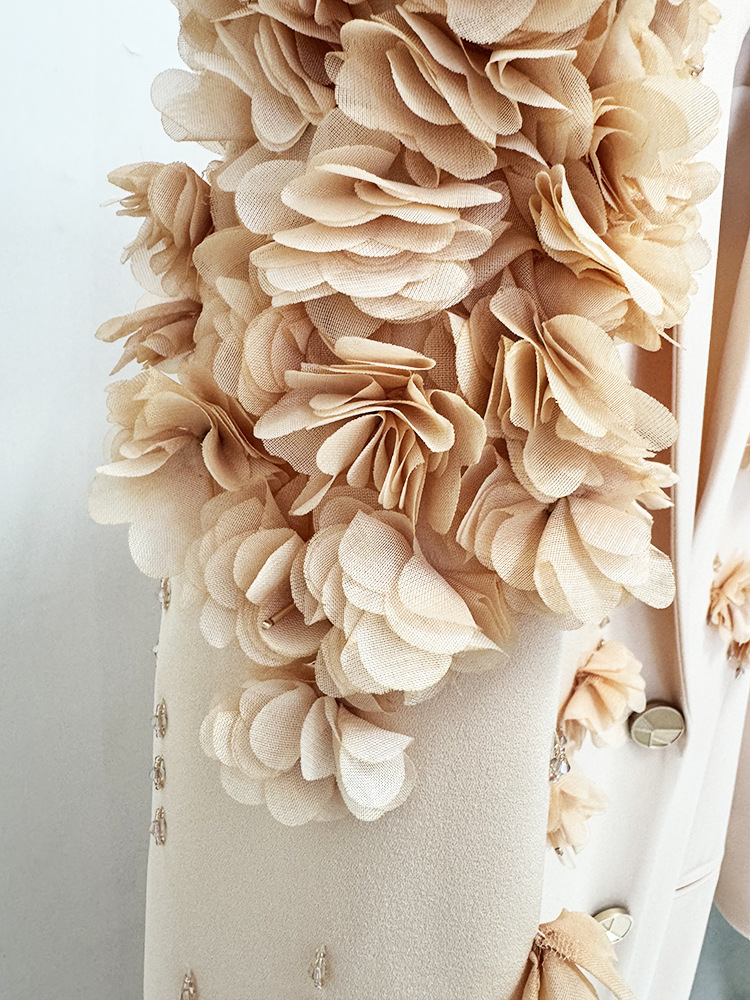 4dd3577cf0057c20765711dac4aca39a.jpg Fashionslee Women Boudewijn Flower Embellished Blazer Dress