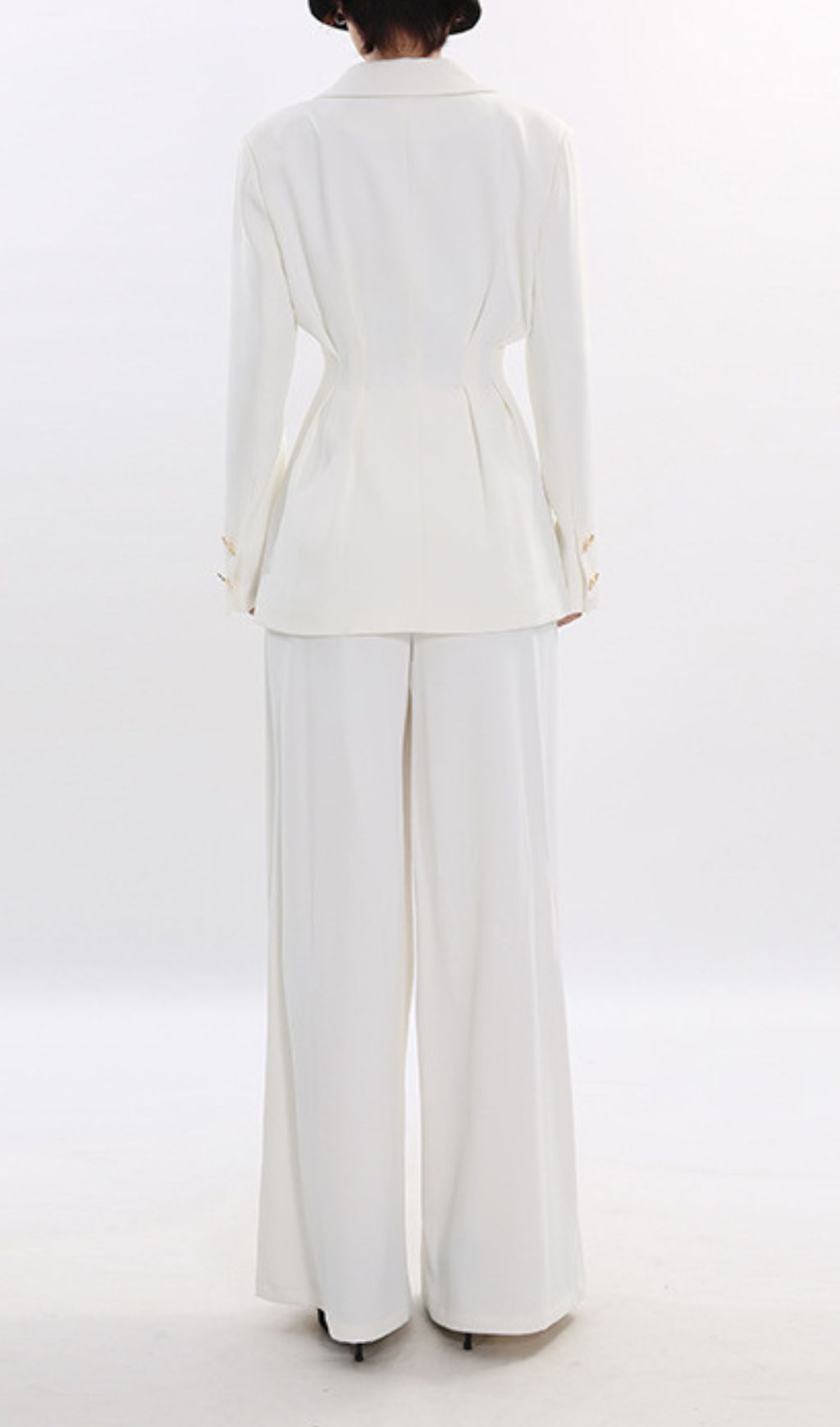 Fashionslee Women Janine White Blazer & Trousers Set