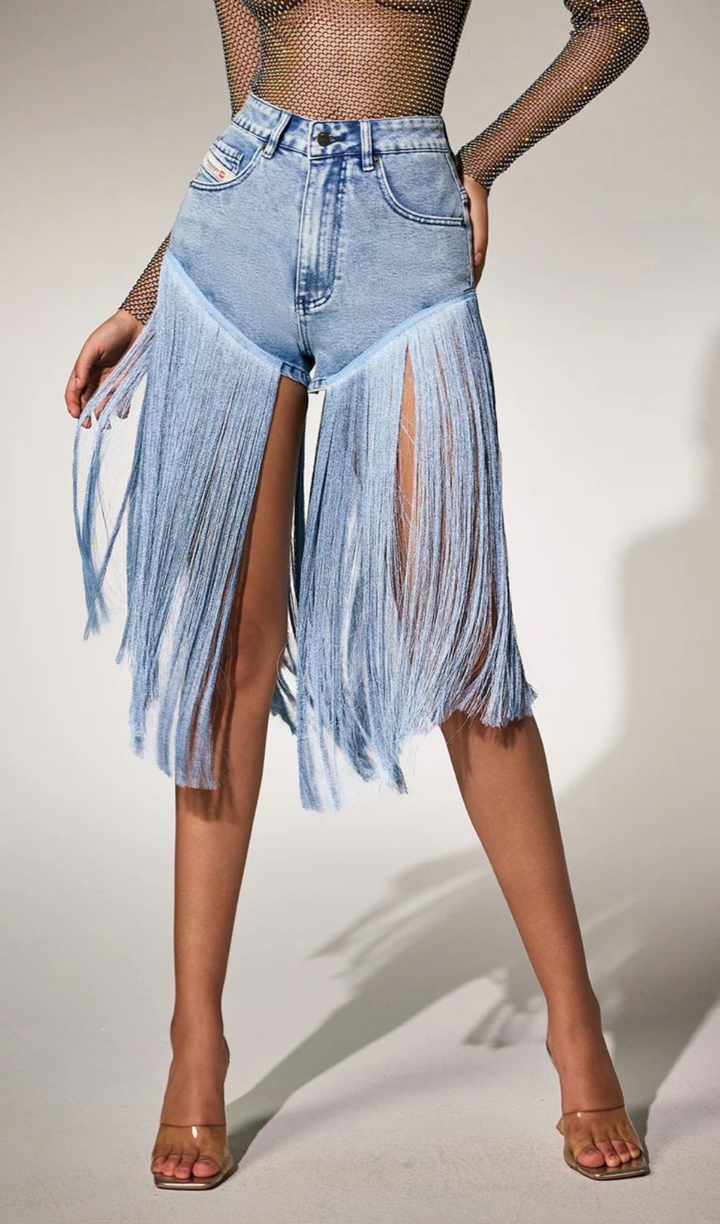 4fd8d3eff8e3eb939c7c4da52d7a1de9.jpg Fashionslee Women Parenth Fringe Shorts