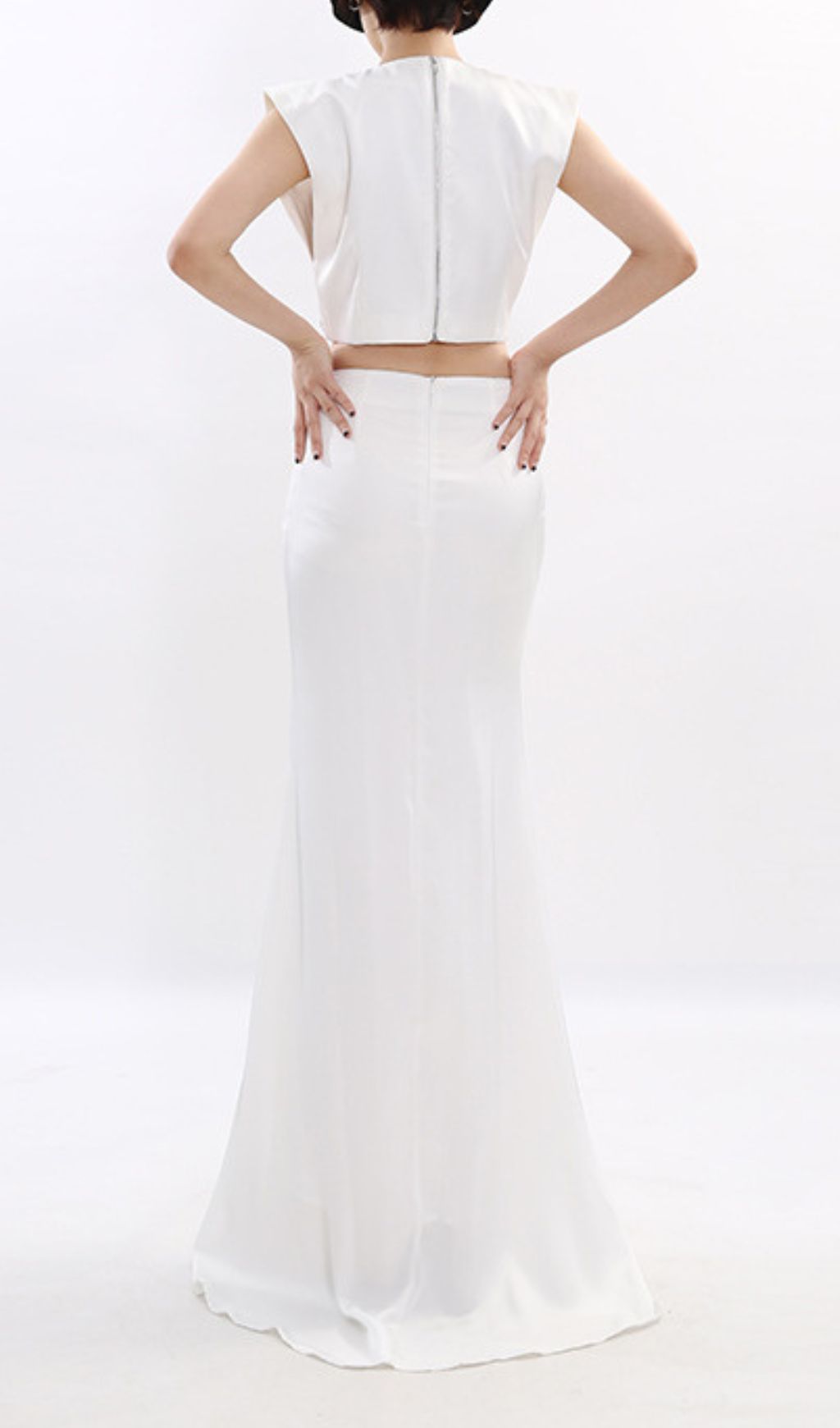 500fa710e22789b1c6beb696c56baa67.jpg Fashionslee Women Juro White Diamante Two-Piece Set