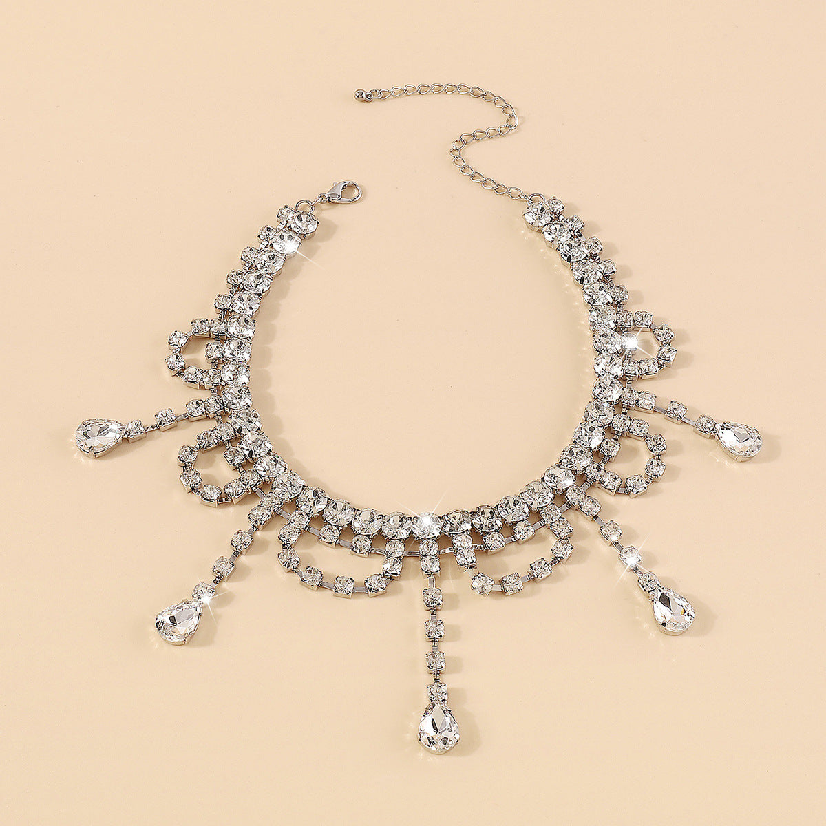 VIRAL SILVER RHINESTONE CLAW CLIP - OWNCI VIRAL SILVER RHINESTONE CLAW CLIP - OWNCI