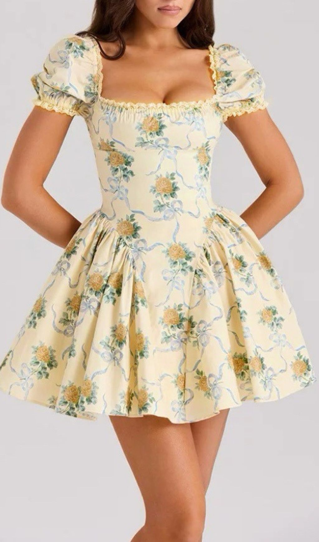 Fashionslee Women Fantasia Floral Square Neck Mini Dress