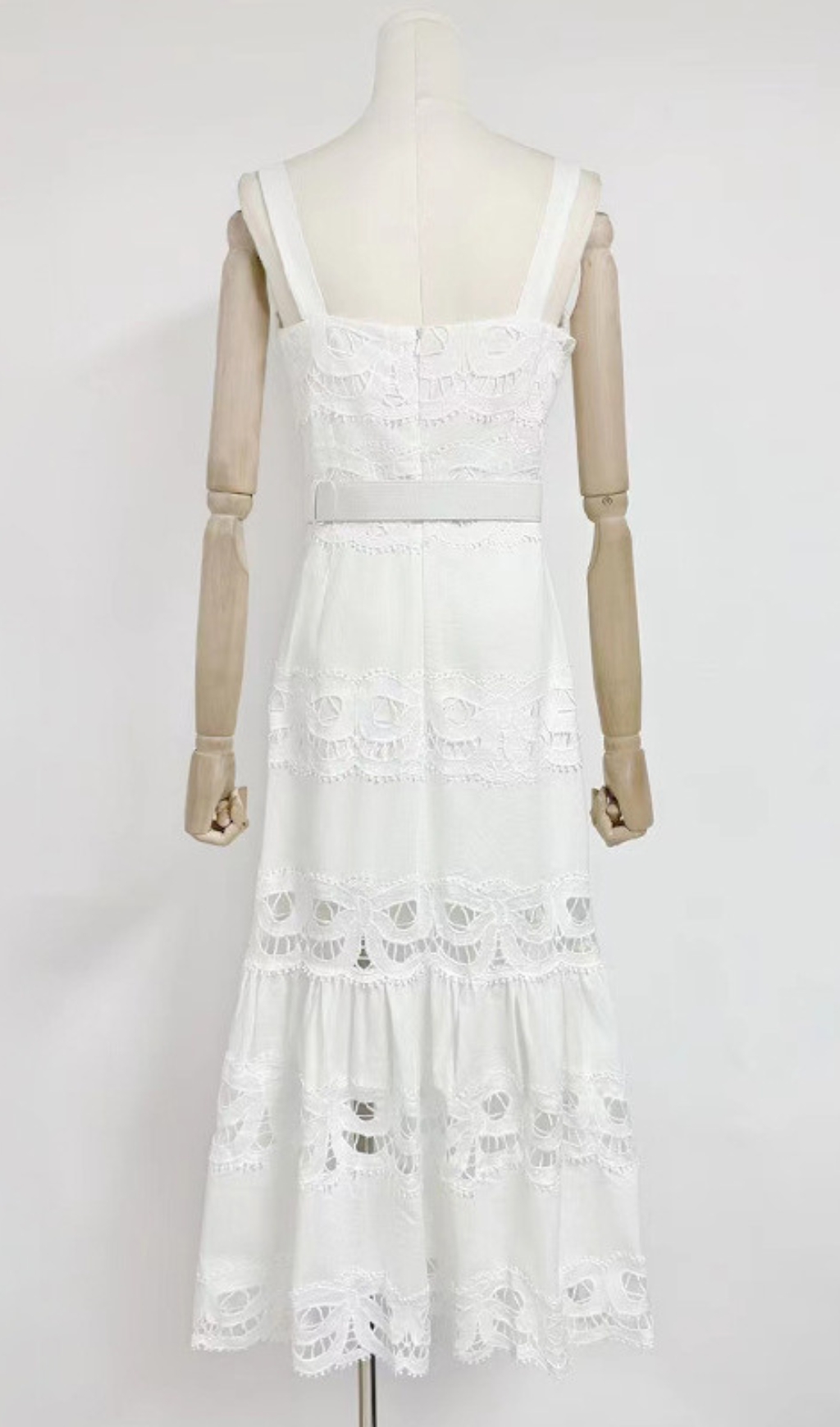 54419f31bb1de6b79f022e6002c571e7.jpg Fashionslee Women Everly White Embroidery Belt Midi Dress