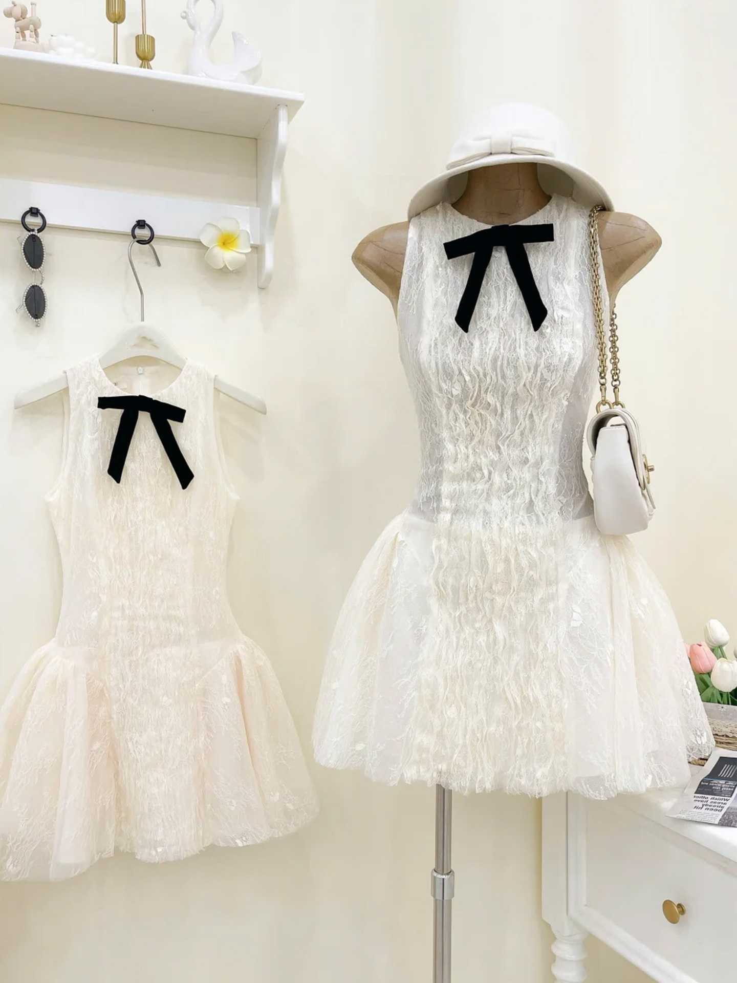 556c4e84a0b7f8c141e675a772f4fd40.jpg Fashionslee Women Isoko Sleeveless Lace Mini Dress