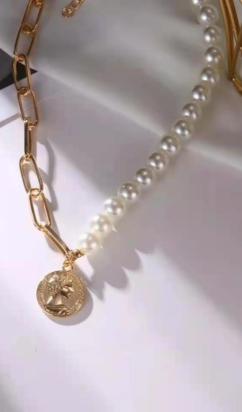 55e8f6114c7331a5f1a381e88e1f6603.jpeg Fashionslee Women Gold Pearl Necklace