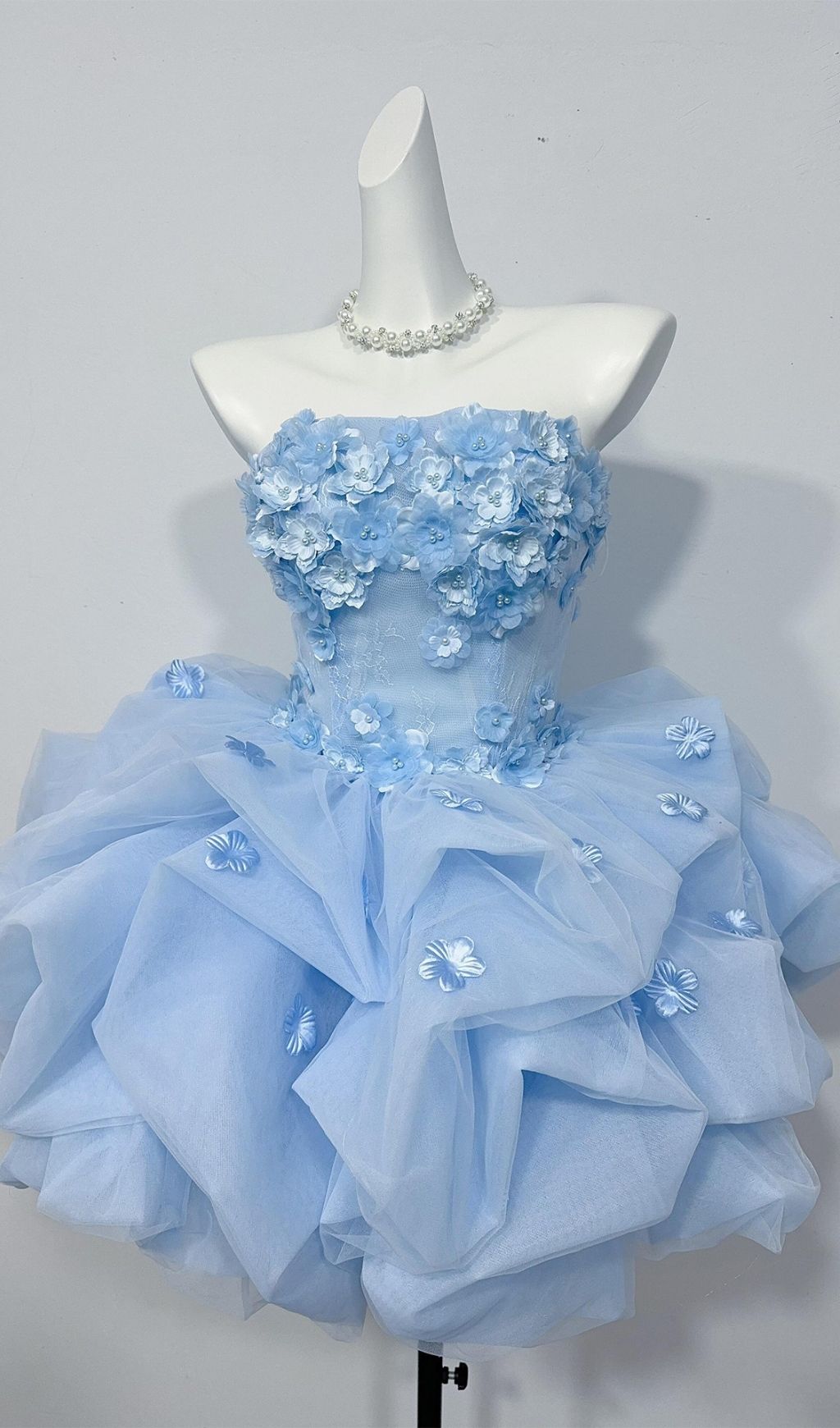5638059c3498b633dc524fb3b491d64b.jpg Fashionslee Women Krista Blue Strapless Flower Mini Dress