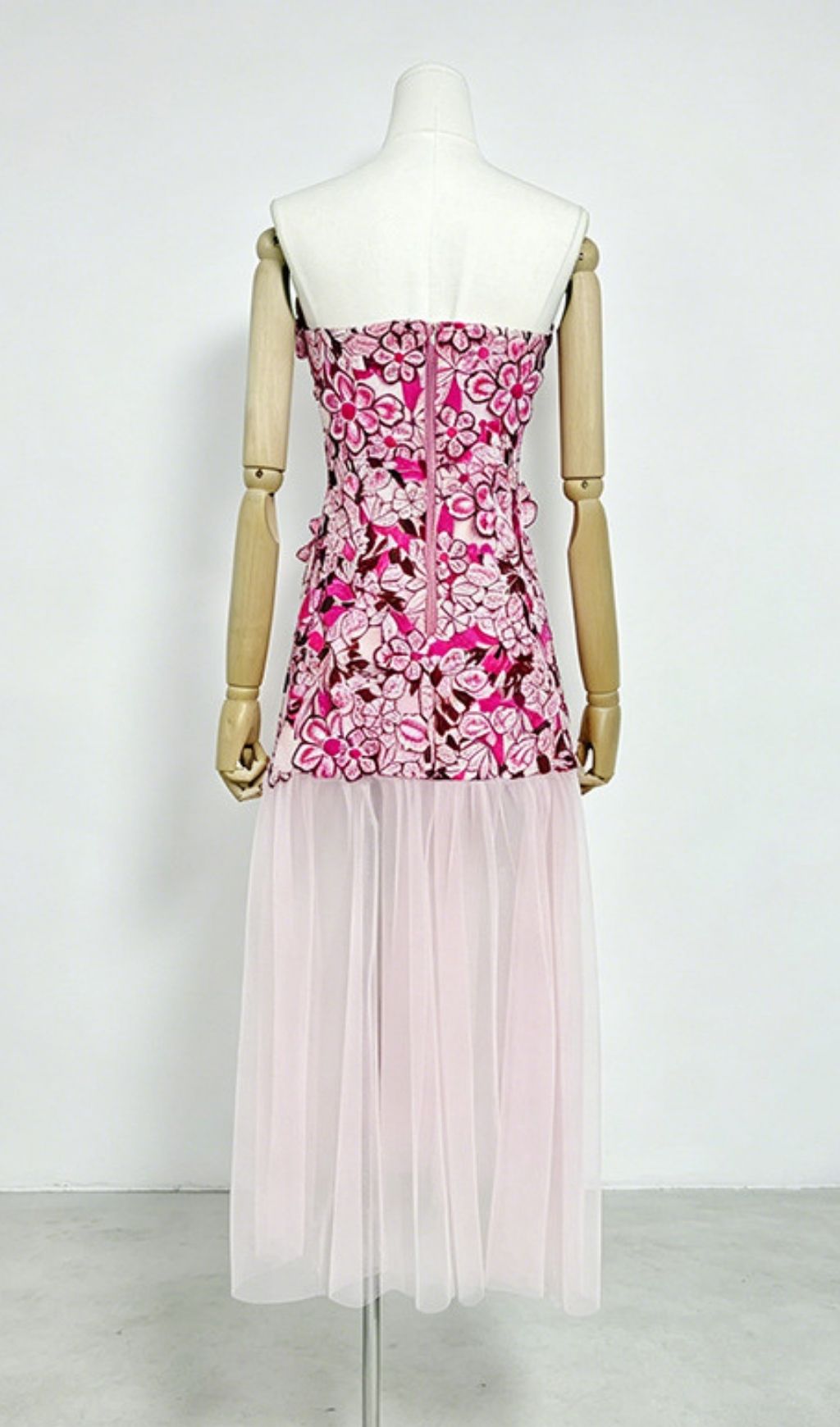 56837a3f6b1d033e7e2163d2be1dab9a.jpg Fashionslee Women Kismet Pink 3D Flower Mesh Maxi Dress